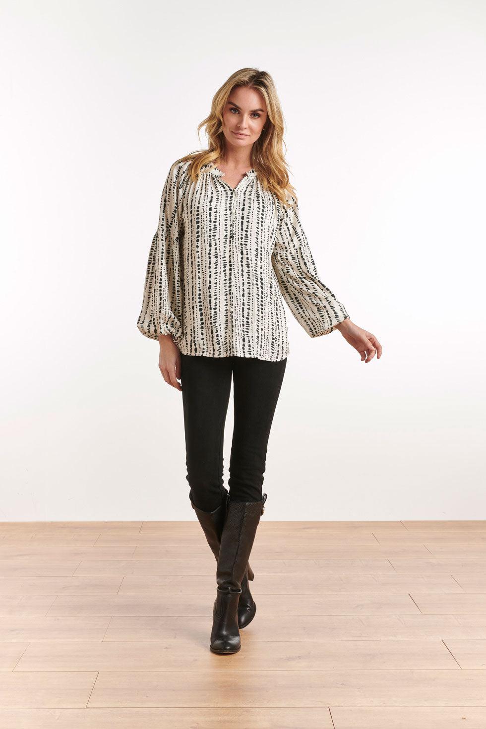 22615 Blouse Pofmouwen