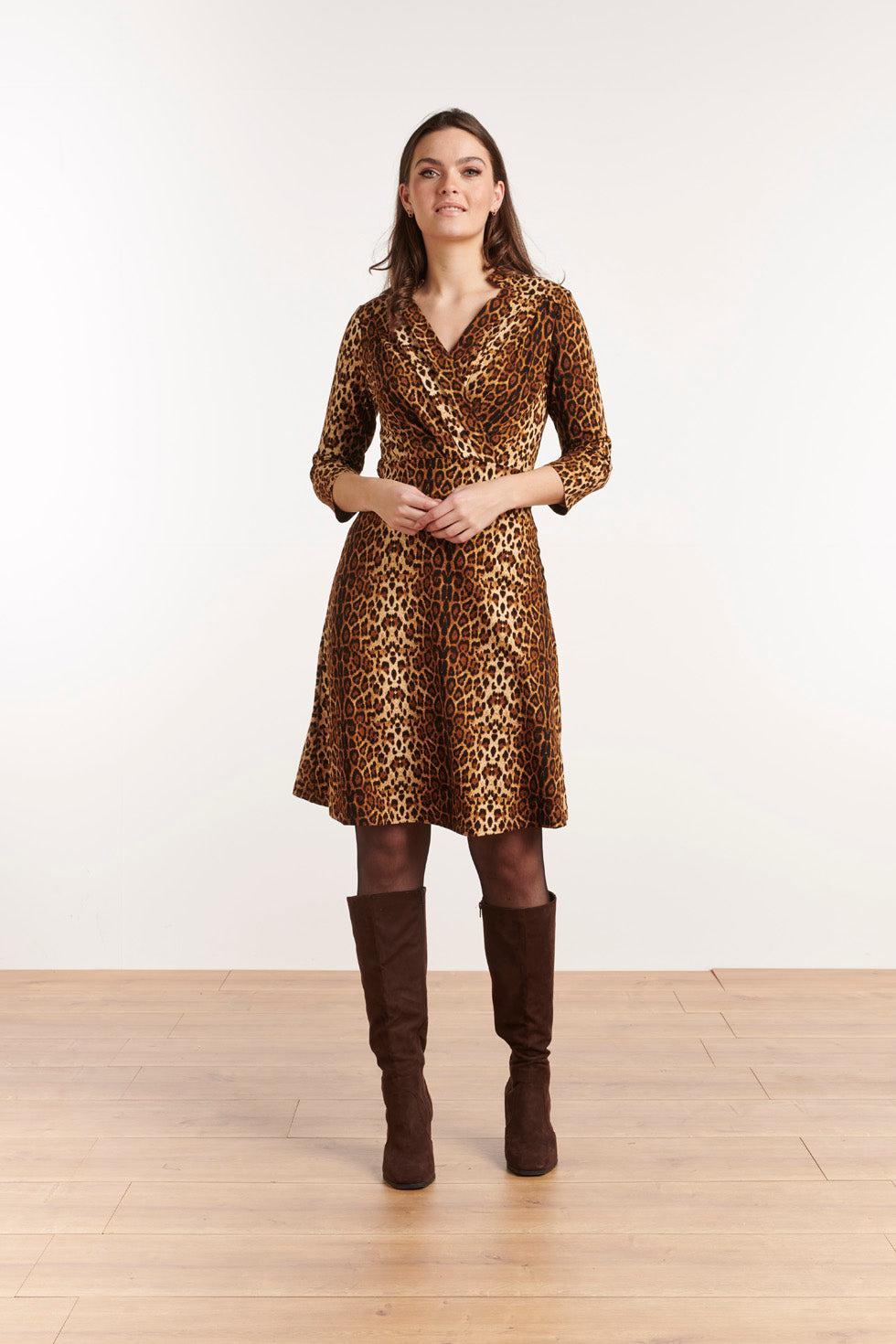22659 Stretch Jurk Overslag Dierenprint