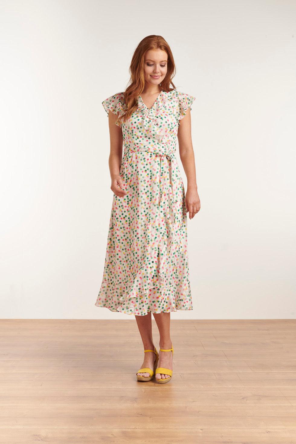 23106 Stippenpracht Getailleerde Maxi Jurk Met V-Hals | White-Multicolour