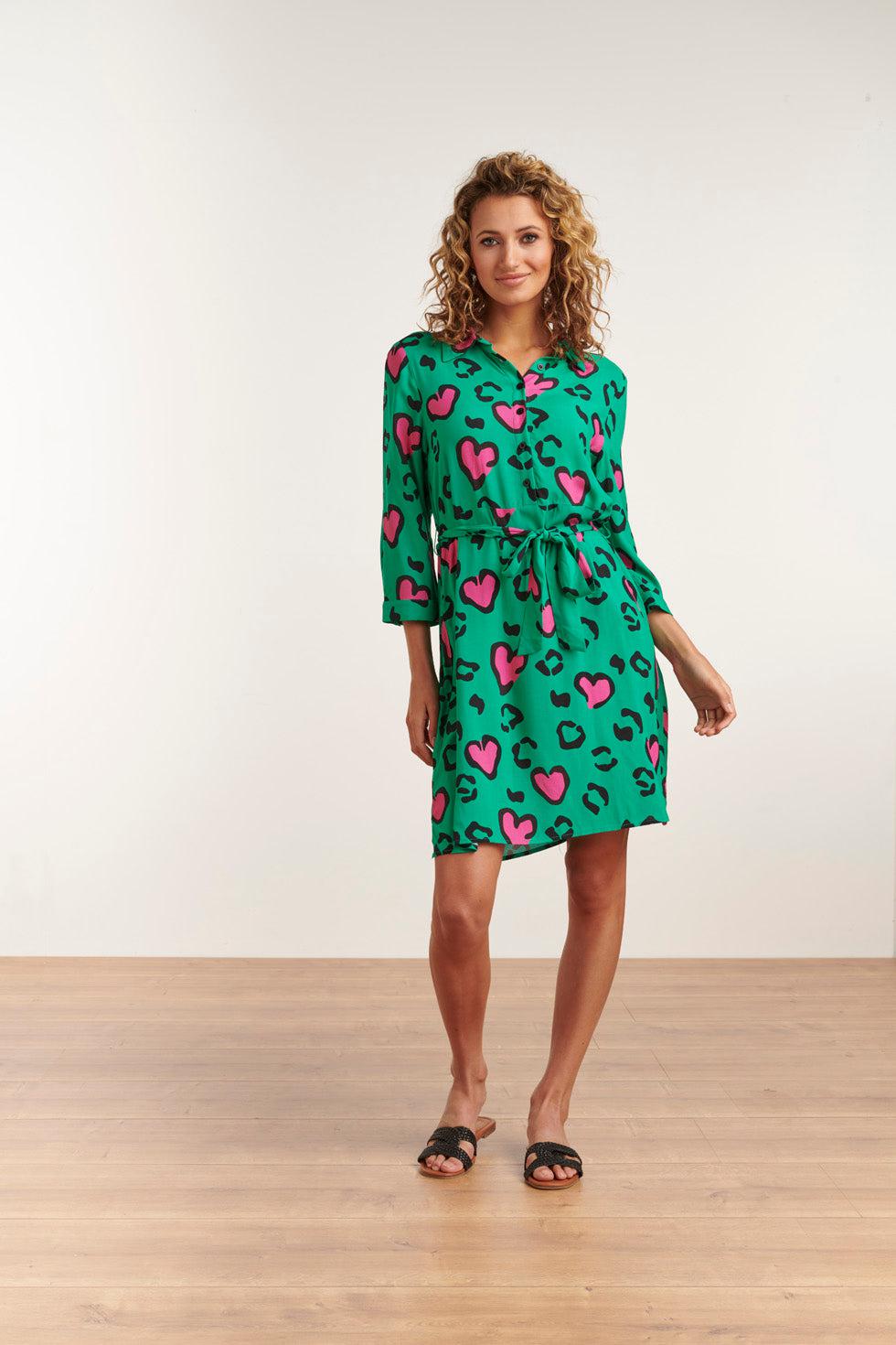 23132 Getailleerde Hartjes Jurk- | Green-Pink