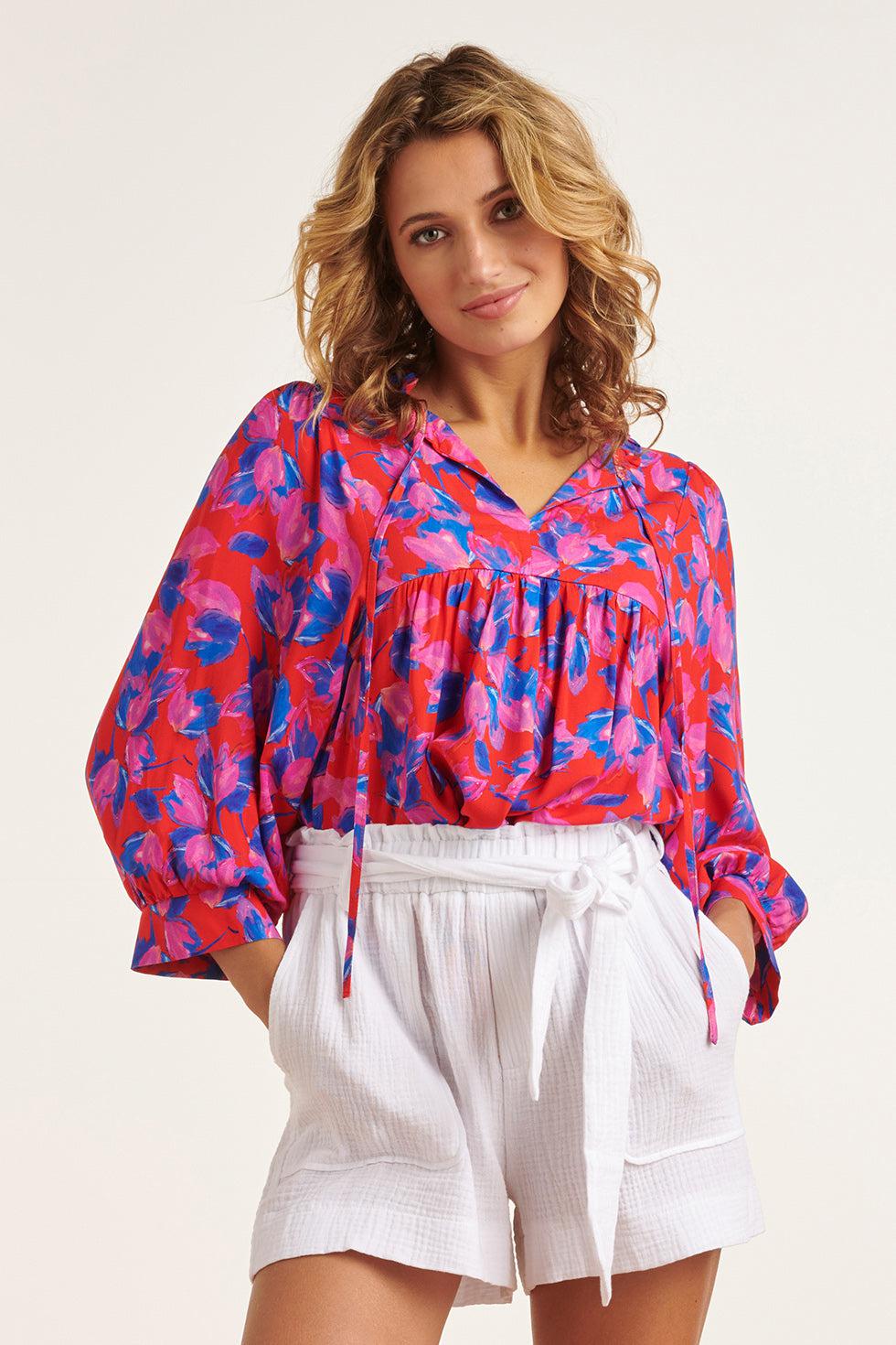 23333 Abstracte Zomer Top Met V-Halsdriekwart Mouwen | Red - Muticolour