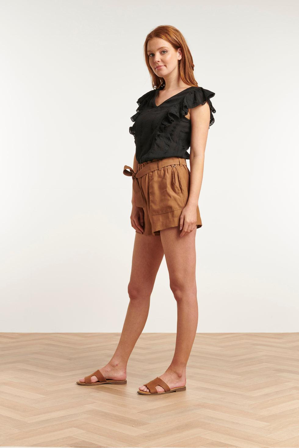 23373-999 Zomer Top Met Korte Ruffle Mouwenv-Hals Lijn | Black