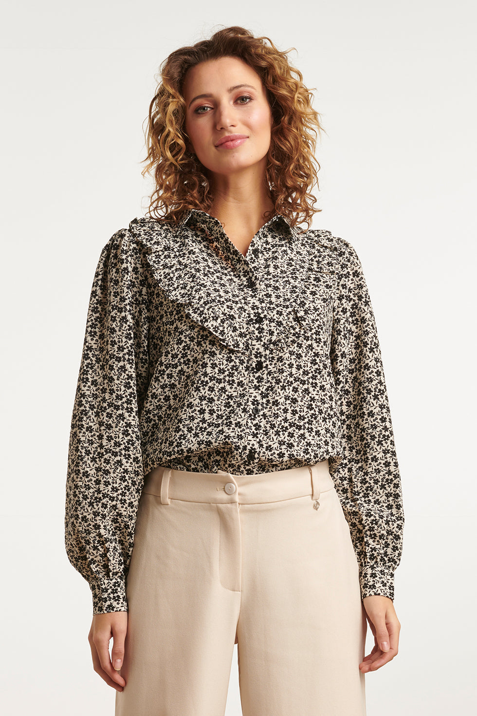 23510 Dames Blouse Met Kraag- | Black White