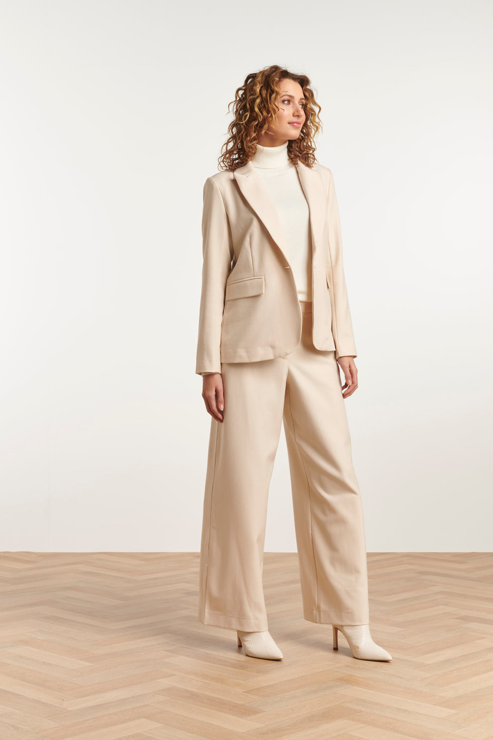 23573 Trendy BlazerOff White | Sand
