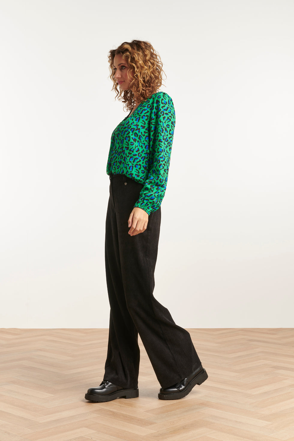23581 Trendy Wijde Corduroy Broek | Black