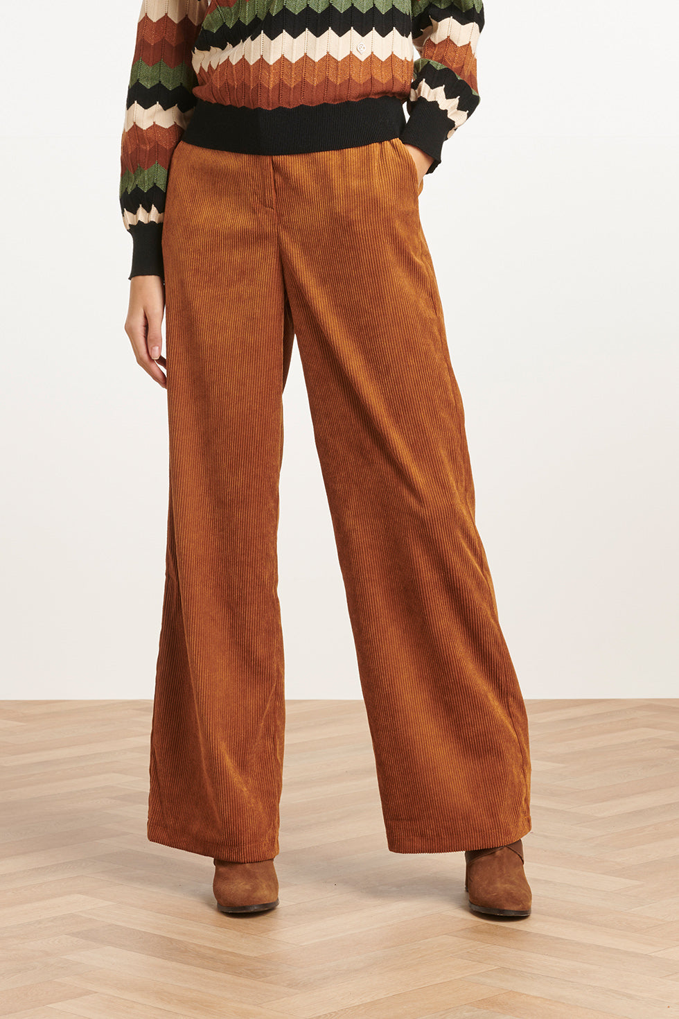 23581 Trendy Wijde Corduroy Broek | Brown