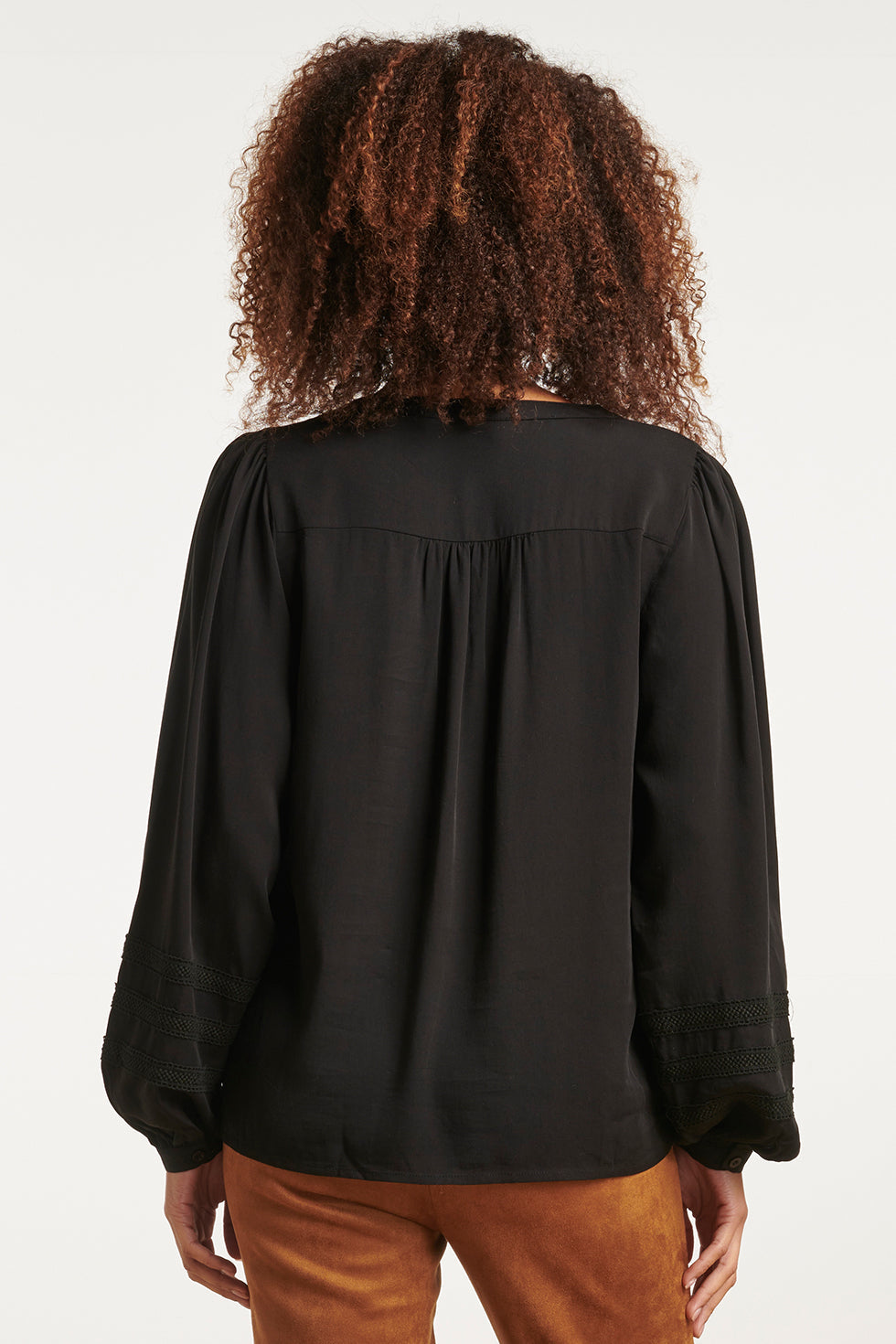23586 StijlvollE e V-Hals Top Met Pofmouwen | Black