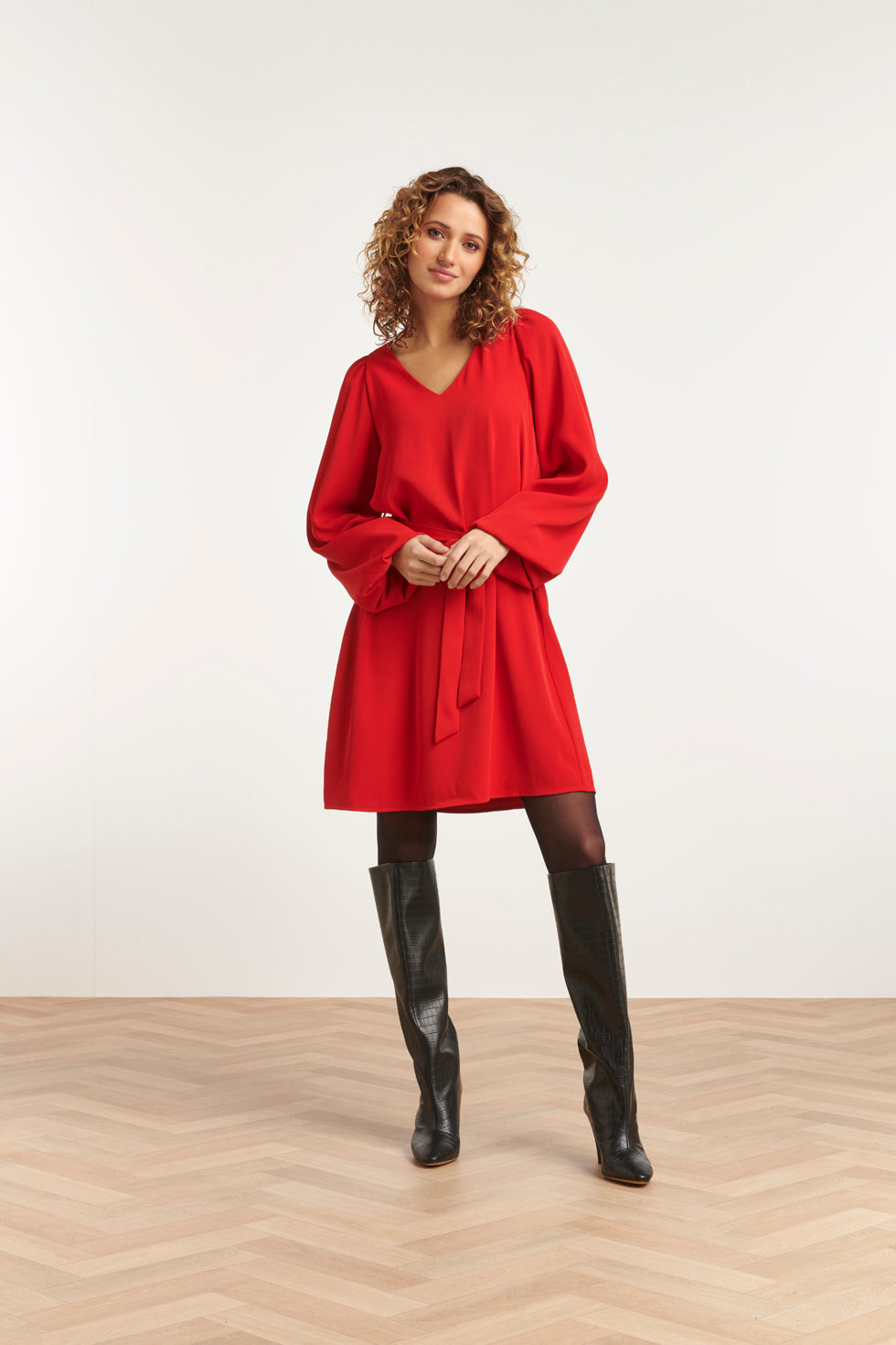 23587 Elegante V-Hals Jurk Met Ballonmouwen | Red
