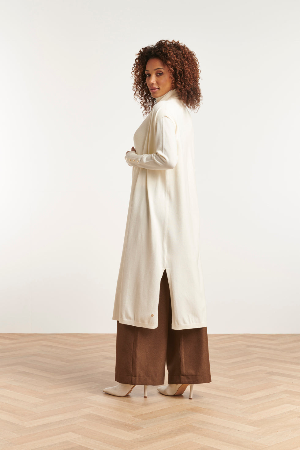23601 Stijlvolle Mouwloze CardiganOffwhite | White