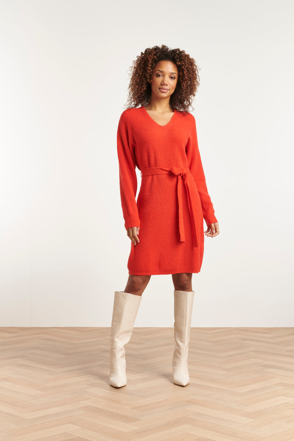 23605 Zachte V-Hals Gebreide Jurk | Red