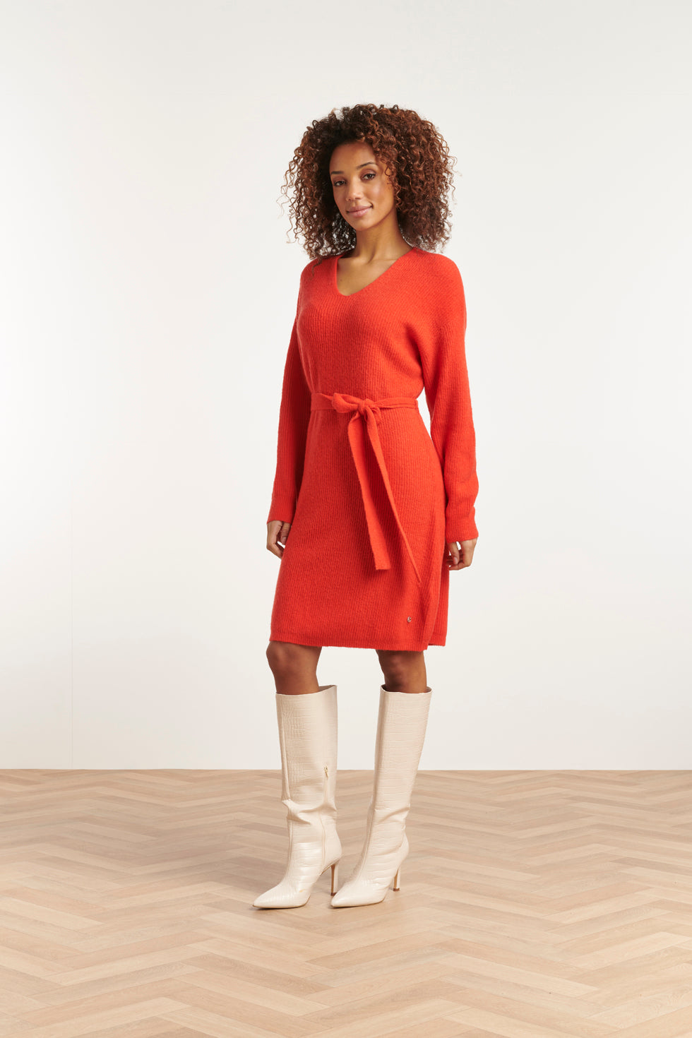 23605 Zachte V-Hals Gebreide Jurk | Red