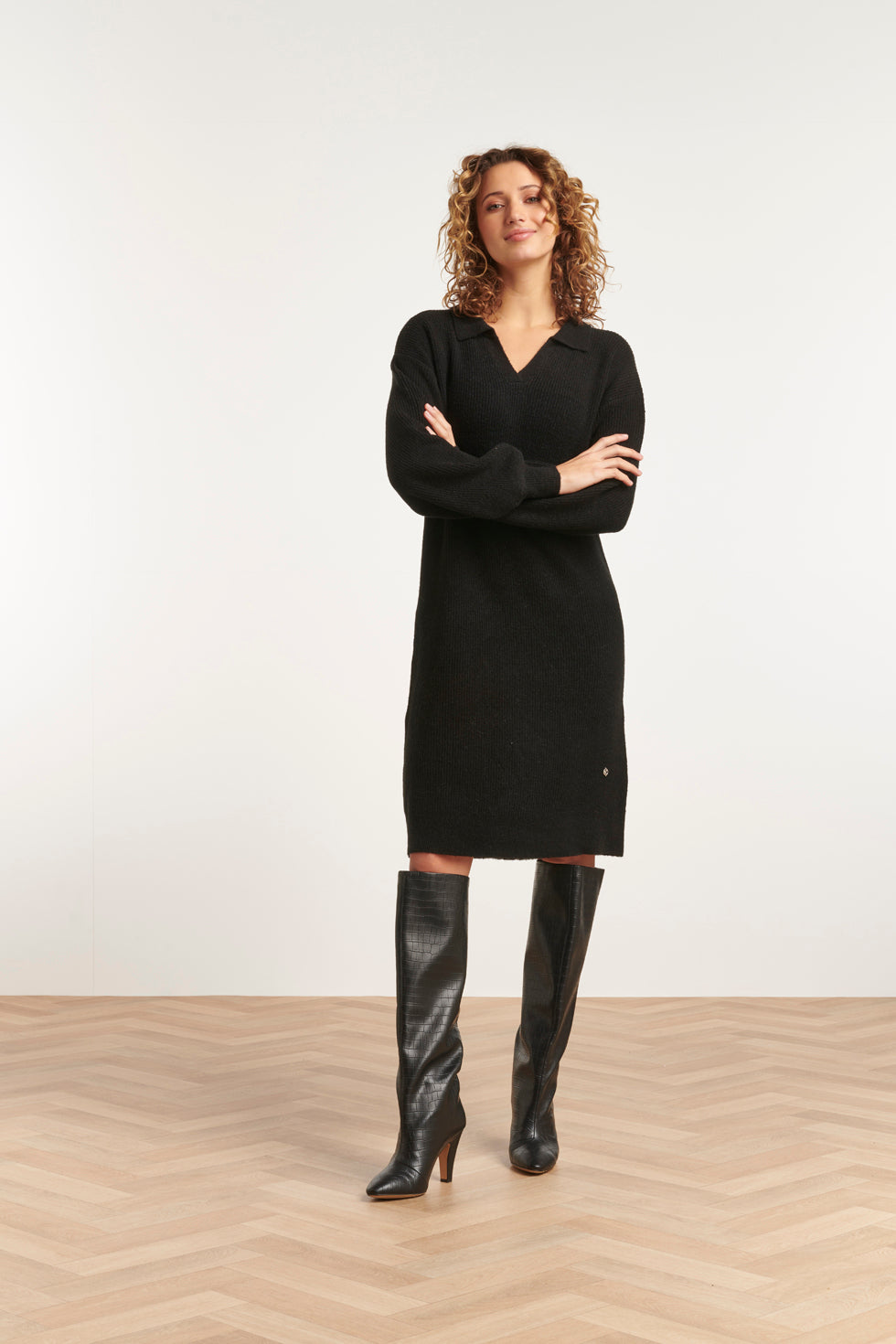 23606 Casual Gebreide Jurk Met Chique Kraag | Black