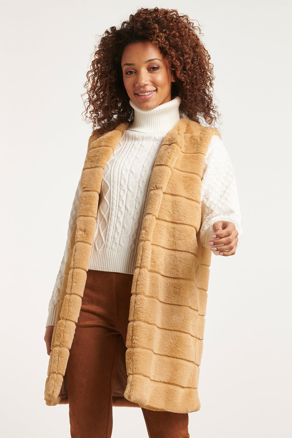 23621 Lang Furry Damesgilet | Sand