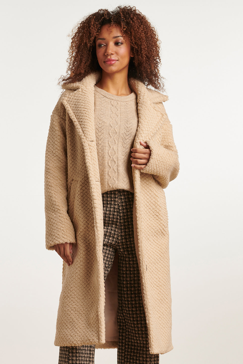 23623 Teddy Damesjas | Sand