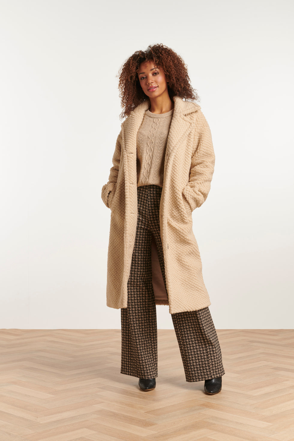 23623 Teddy Damesjas | Sand