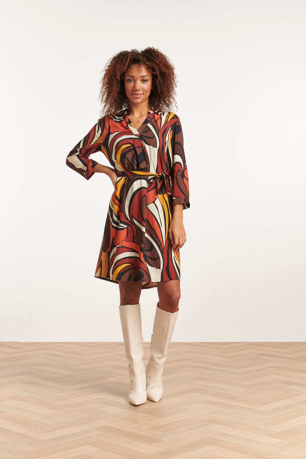 23651 Dames Jurk Met Grafisch Print | Brown - Muticolour