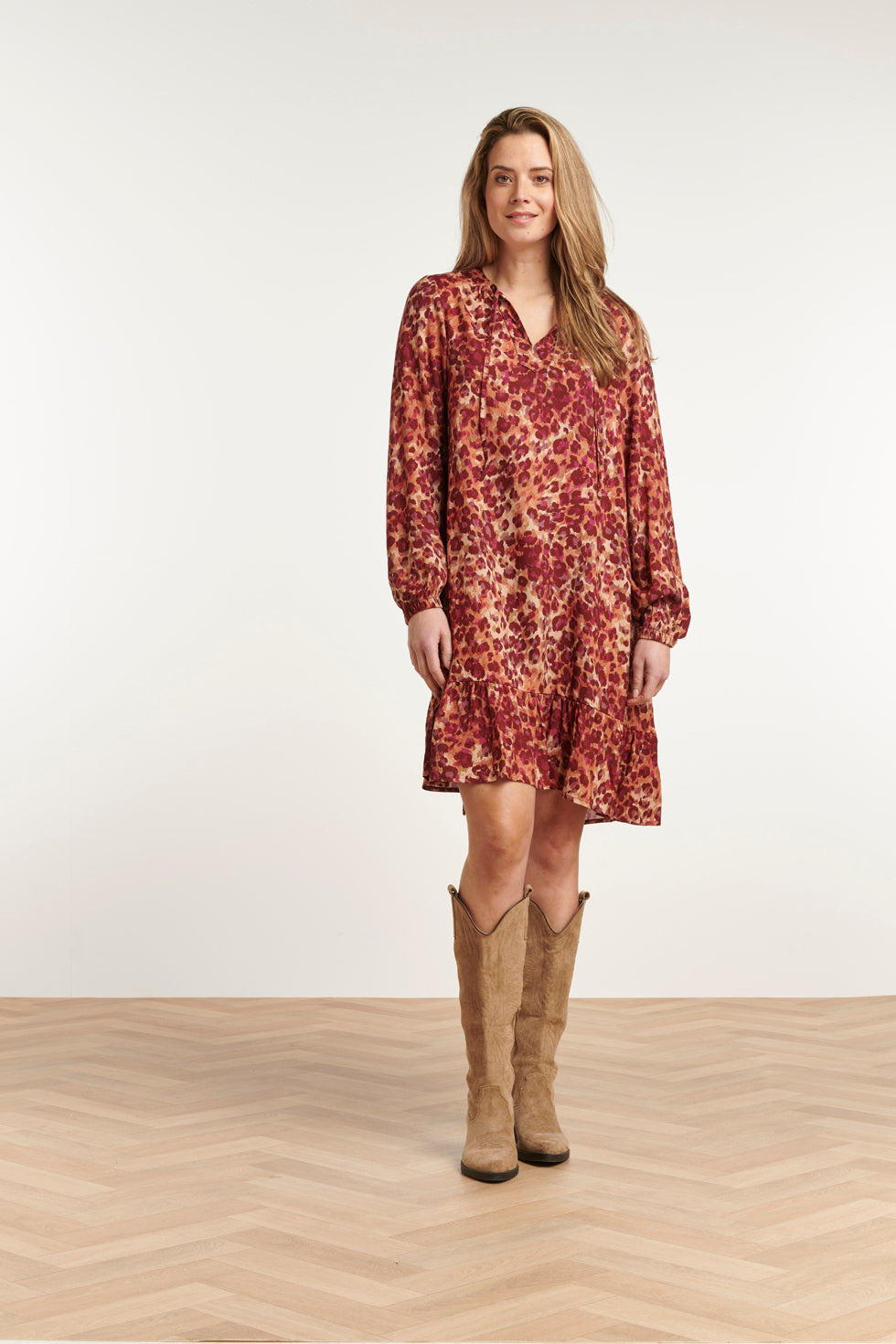 23660 Dames Jurk Met Purple Dieren Print | Sand - Purple