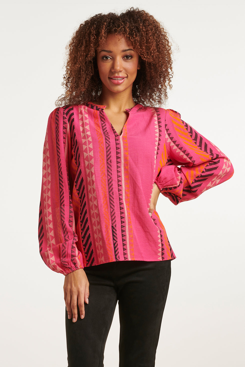 23667 Dames Fuchsia Top Met Aztec Allover Print | Fuchsia - Orange