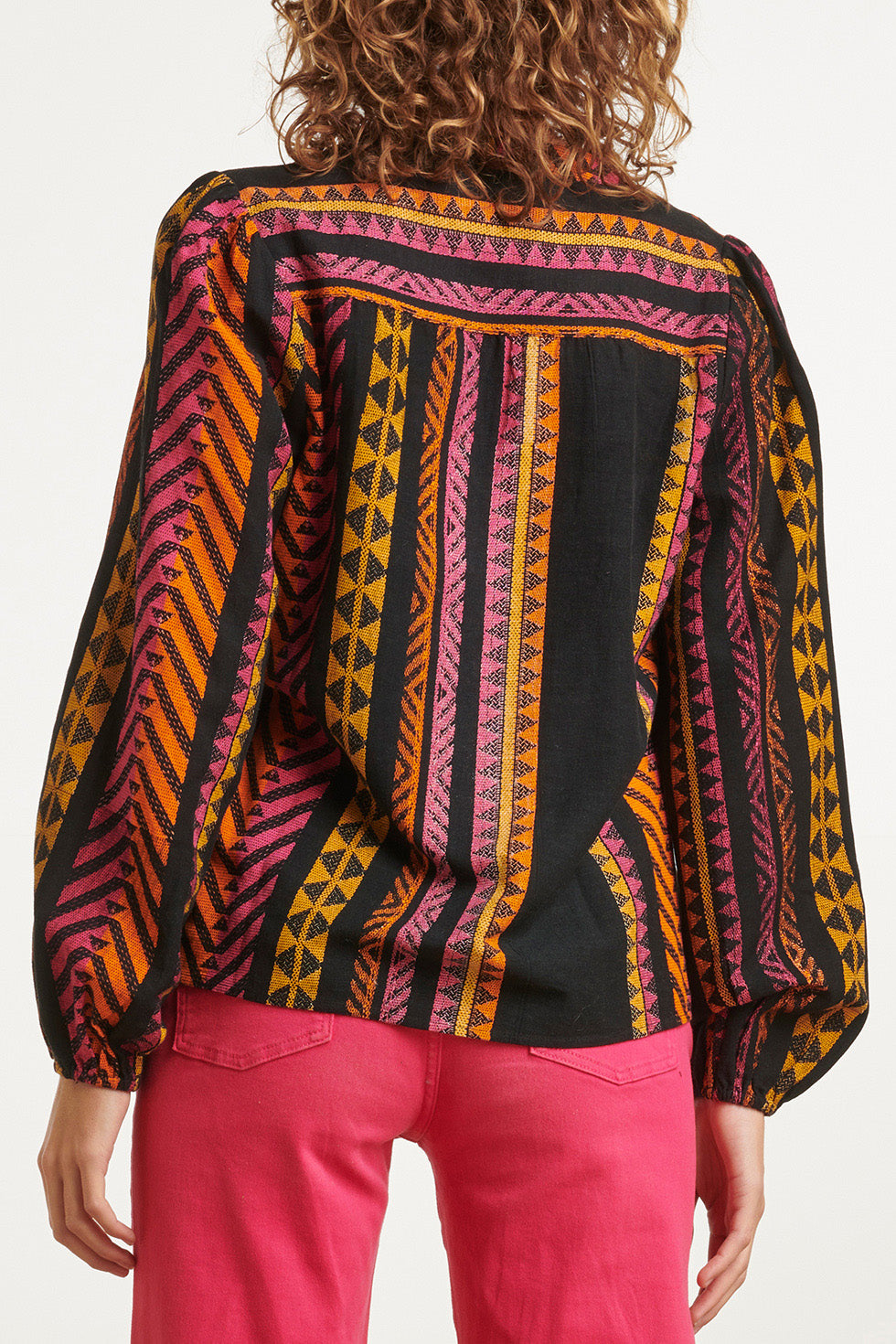 23667 Dames Top Met Aztec Print | Black - Fuchsia