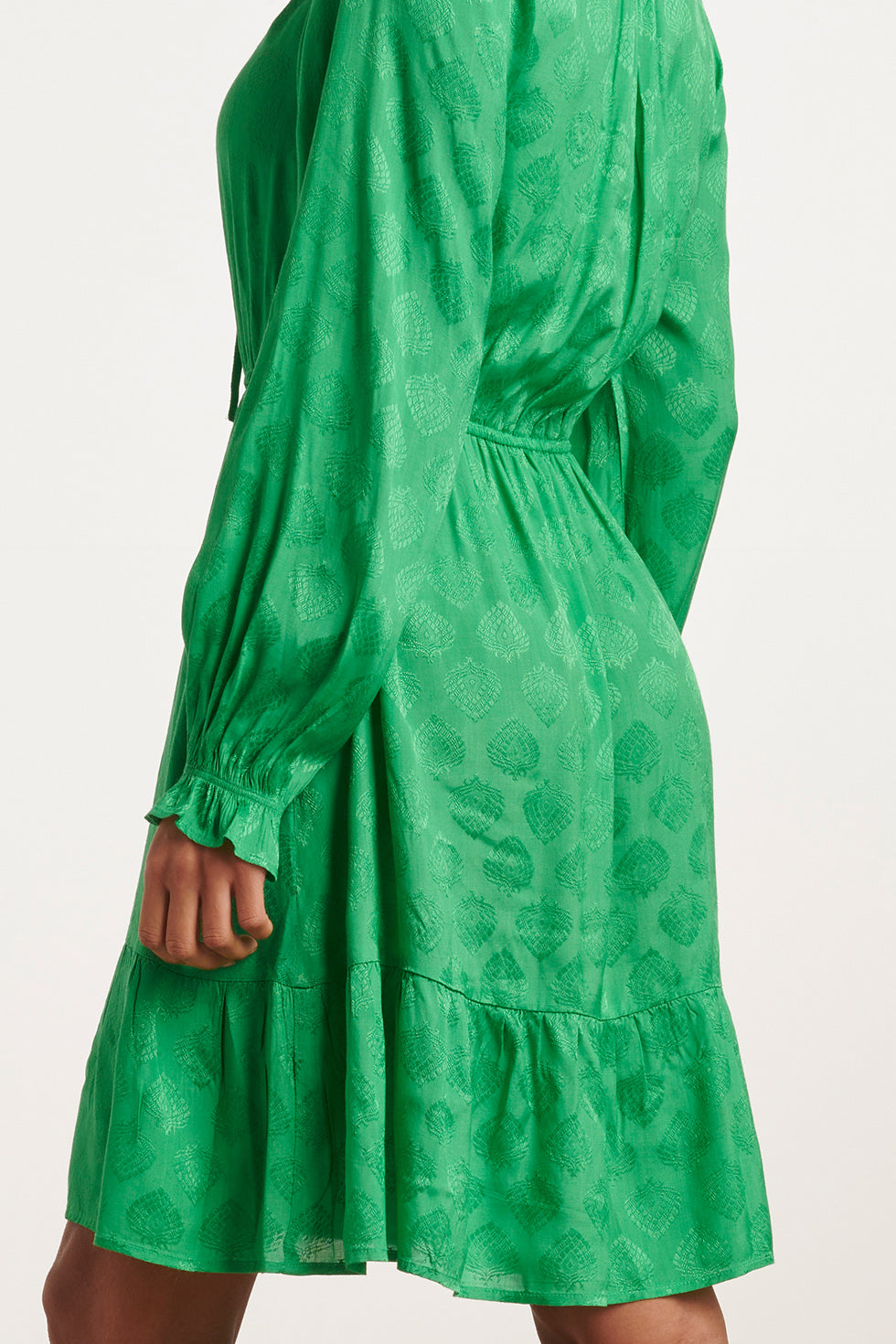23678 Dames Satijnen Jurk Met Ornament Print | Green