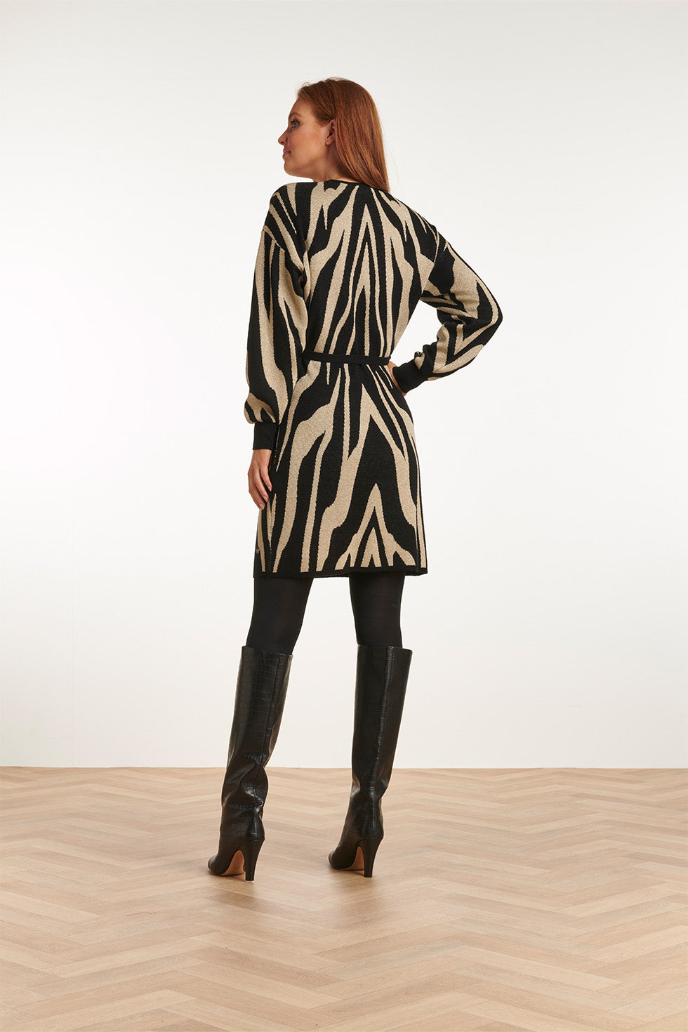 23703-999-010 Zebra Print V-Hals Jurk | Black - Off White
