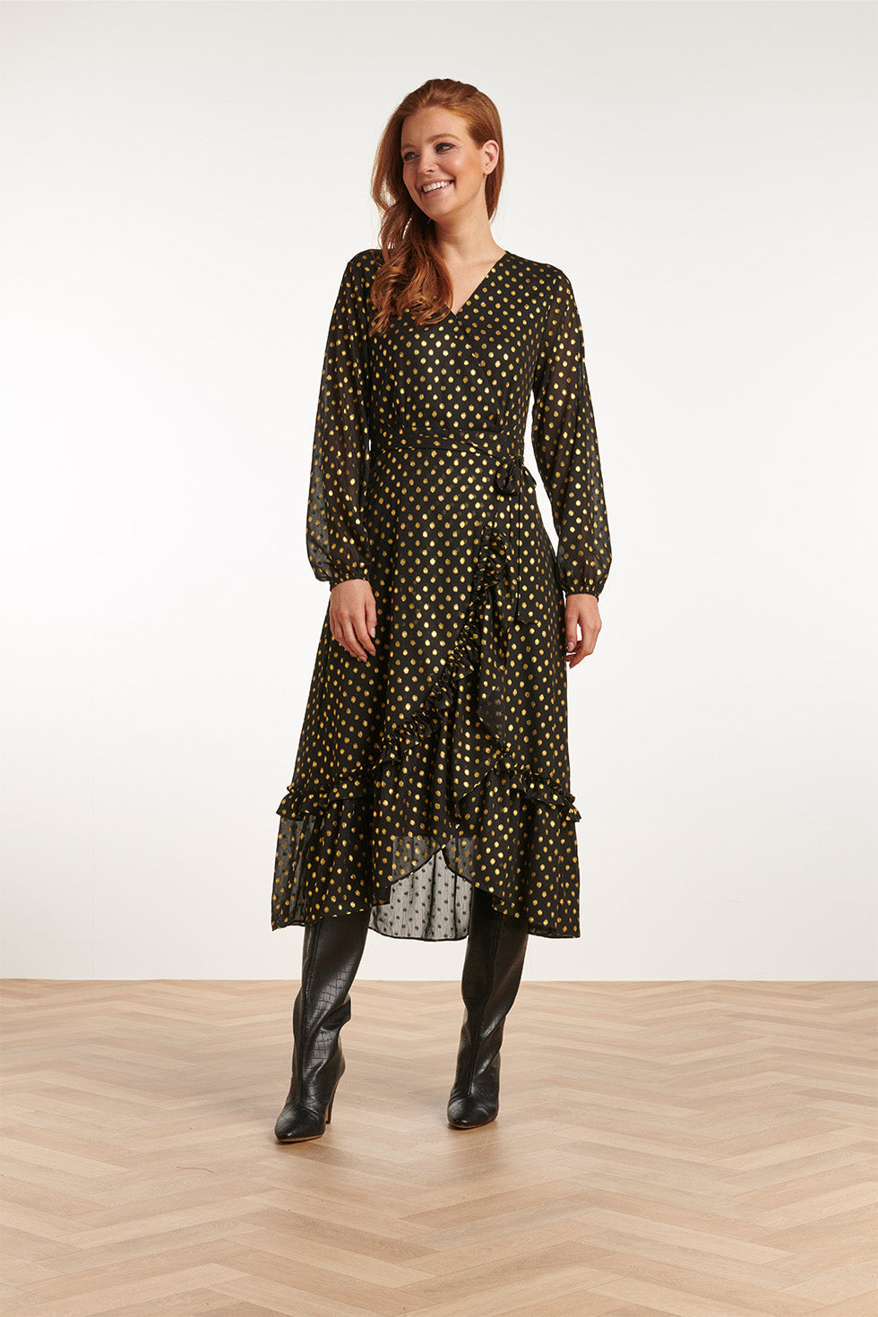 23728-999-025 V-Hals Jurk Met Stippenprint - 100% Polyester | Black-Gold