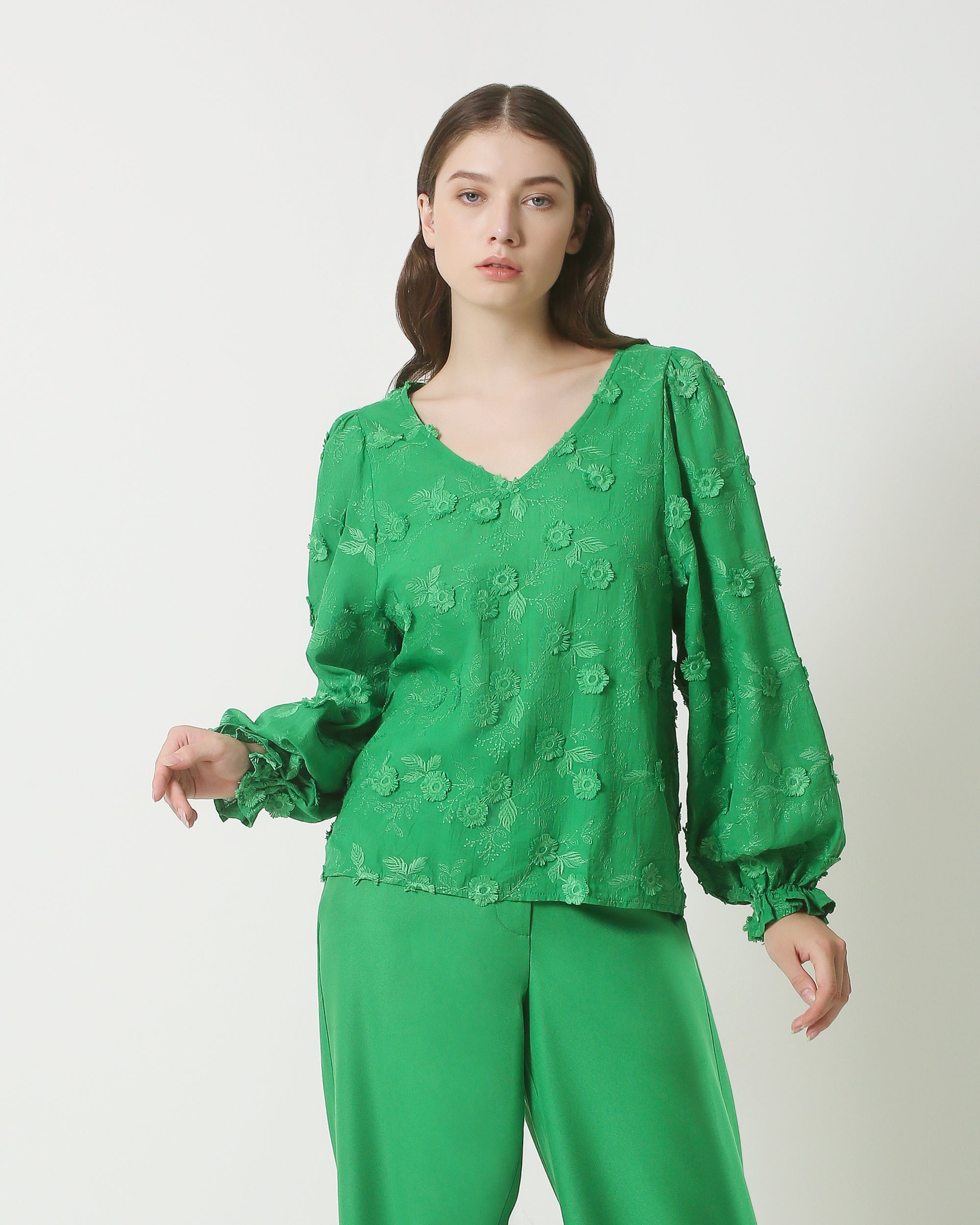 23800 Dames Top Met 3D Bloem Boduur | Green
