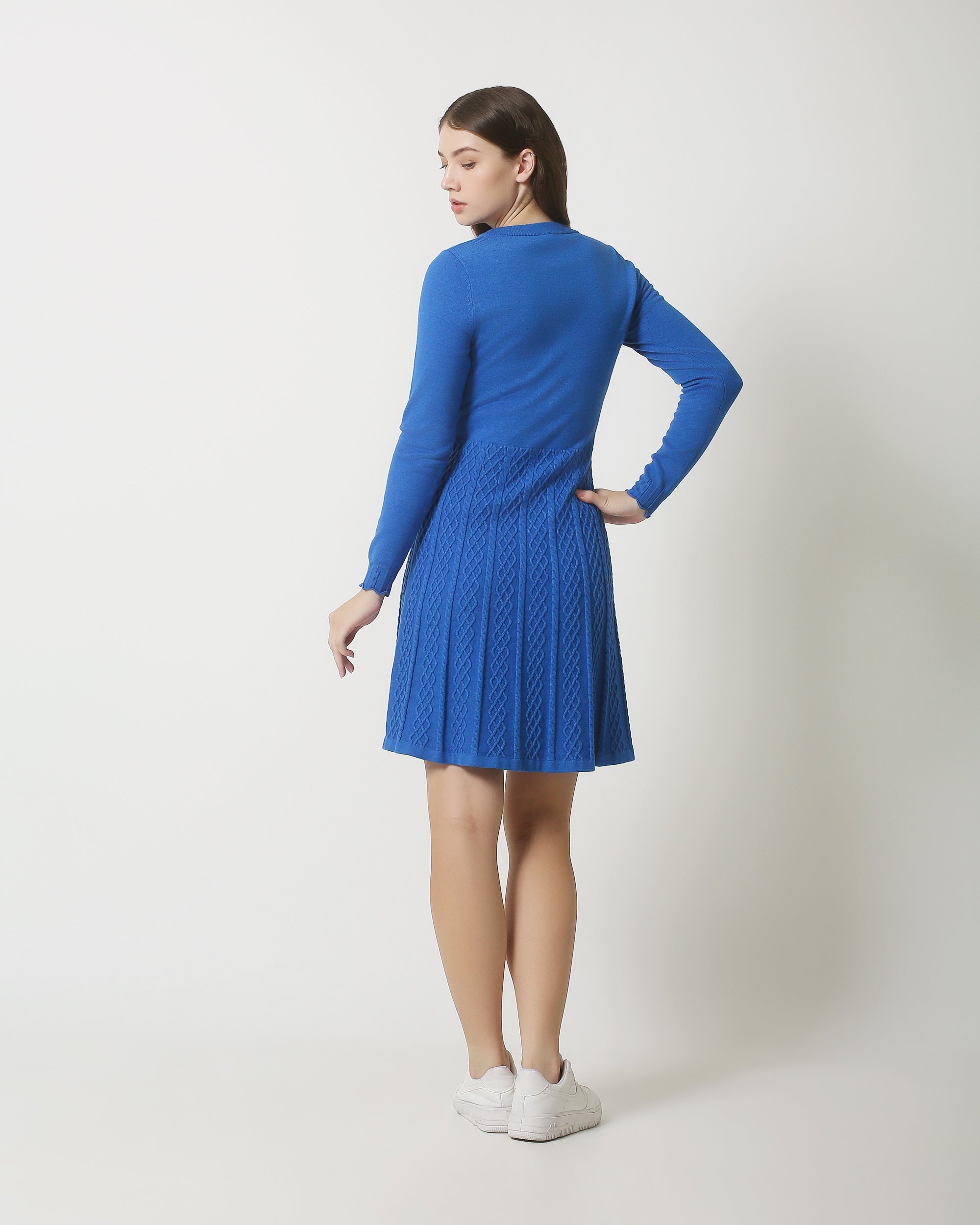 23829 Kobalt Ronde Hals Jurk Met Uitlopende Rok | Sky Blue