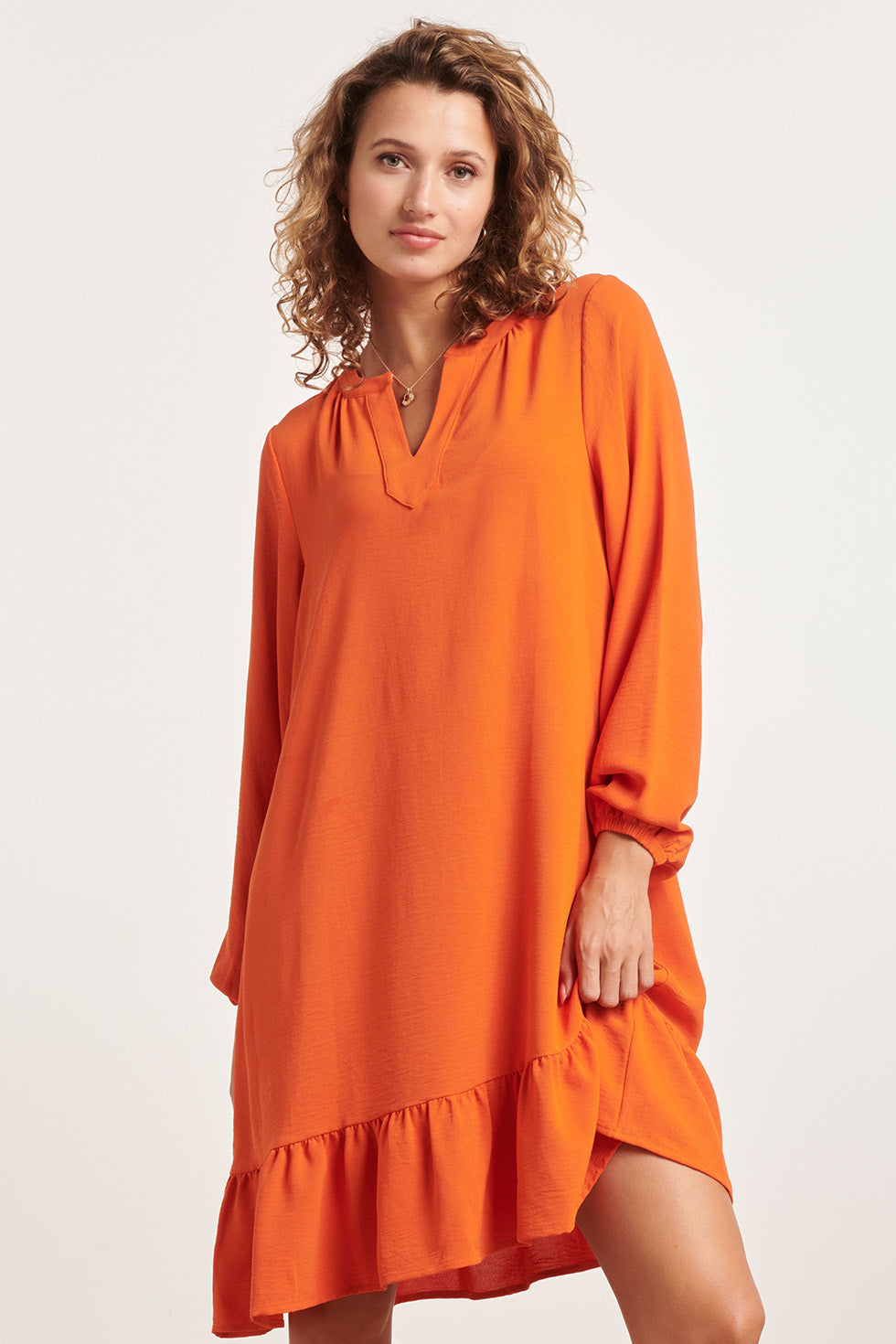 23878 Winter Jurk Met Lange Pof Mouwen | Orange
