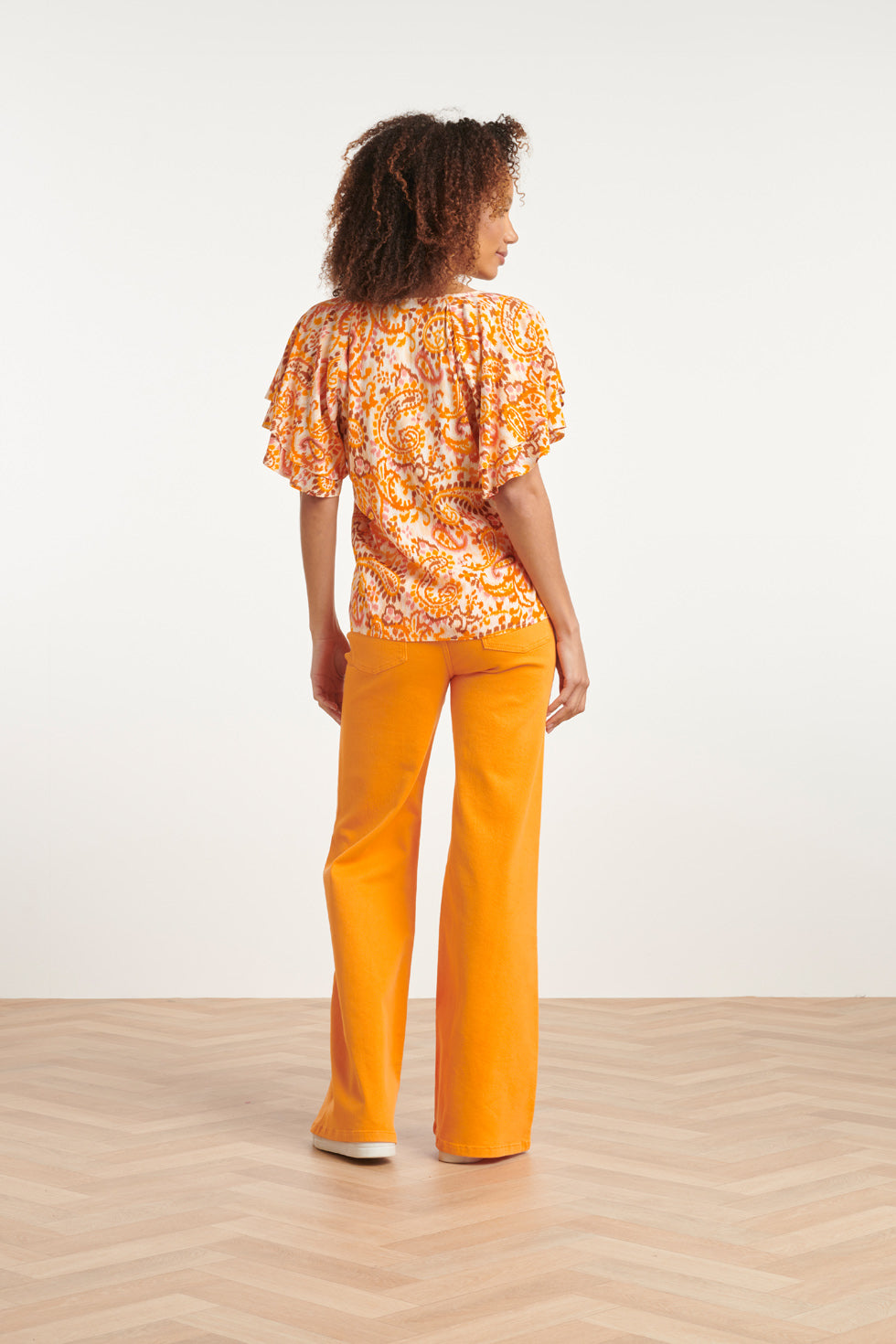 24013 Paisley Print V-Hals Top Met Ruches | White-Orange