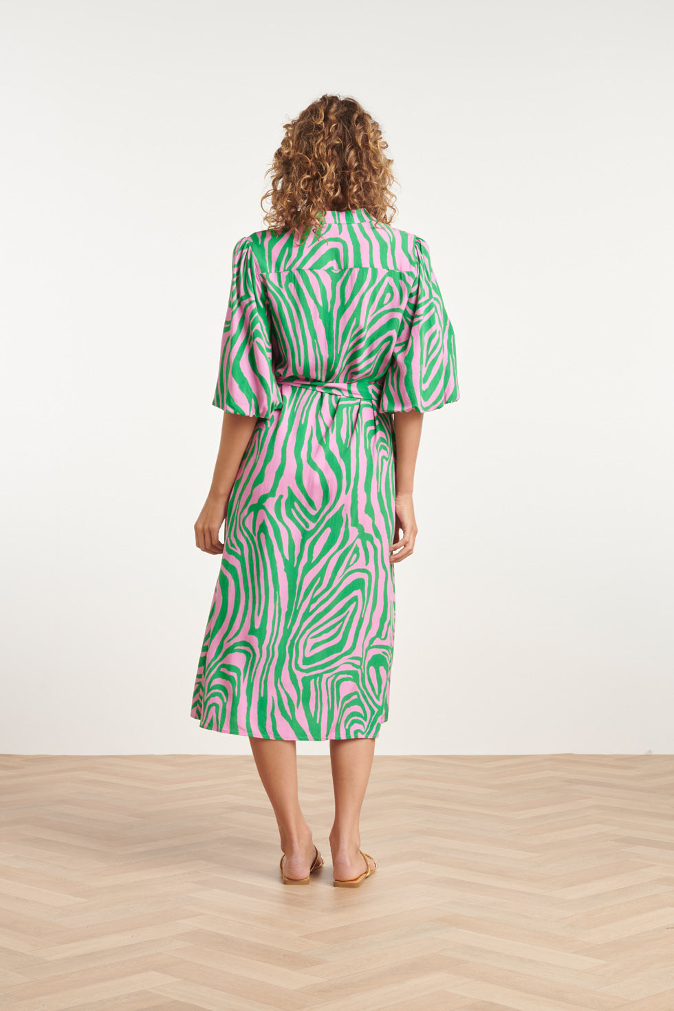 24043 Speelse Shirt Jurk Met Zebra Print | Pink-Green
