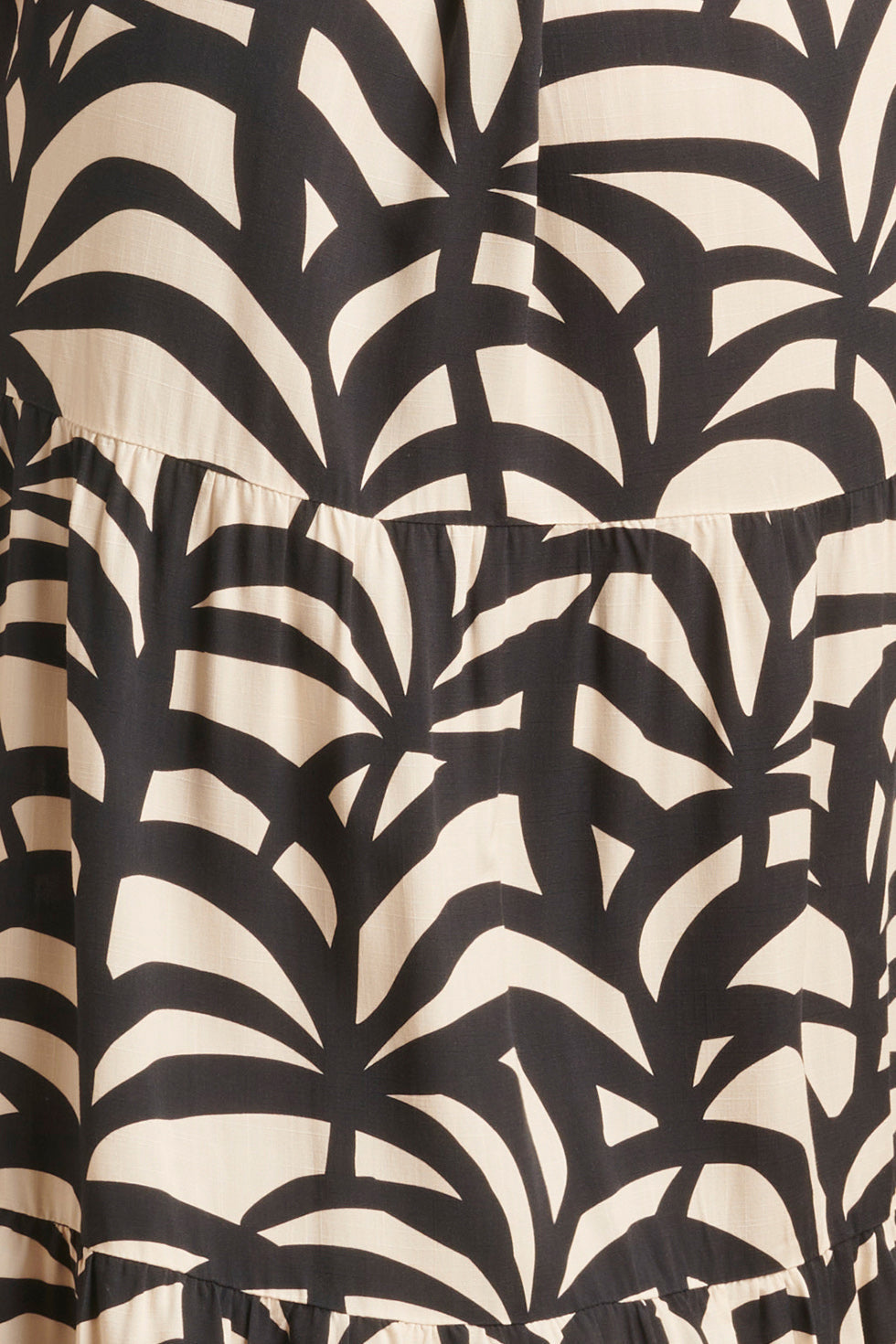 24074 E Grafische Blouse Met 3/4 Mouwen | Black-Sand