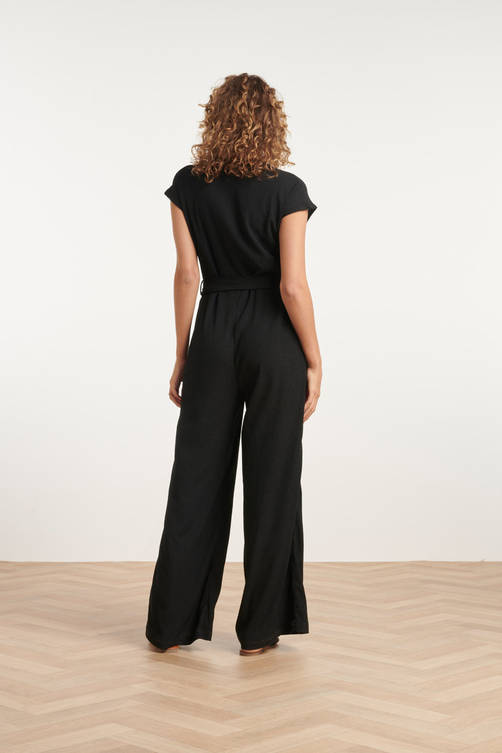 24083 Lange Aansluitende Jumpsuit | Black