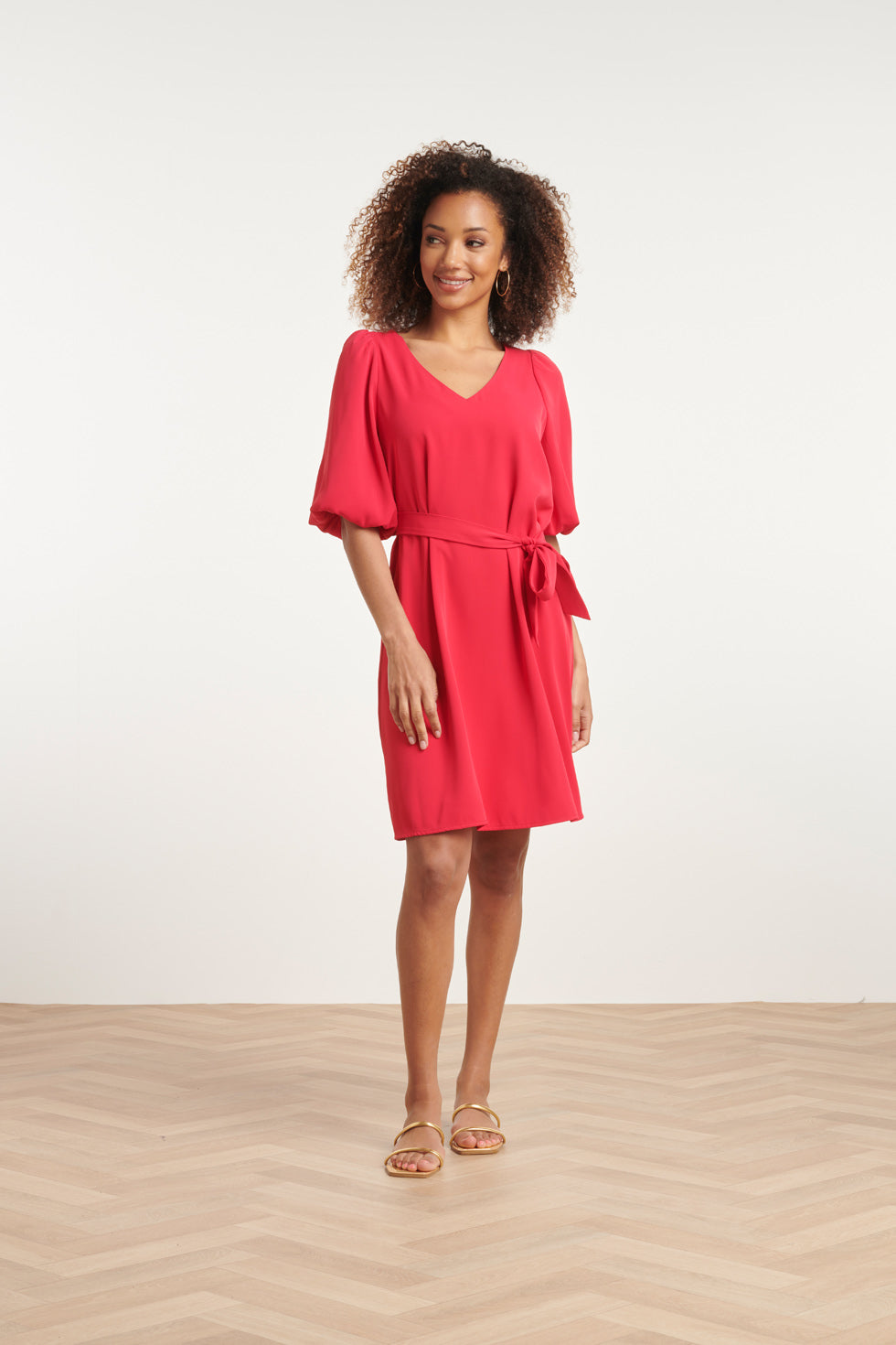 24093 Ballonmouw Jurk Met V-Halsriem | Red