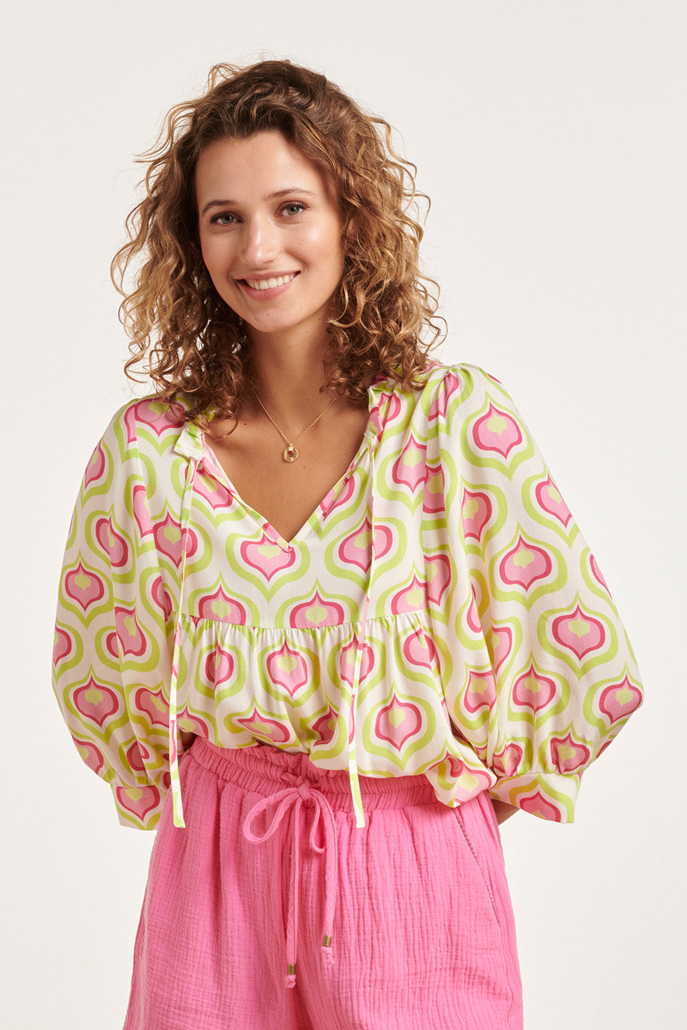 24336 Retro Bedrukte Top | White - Muticolour