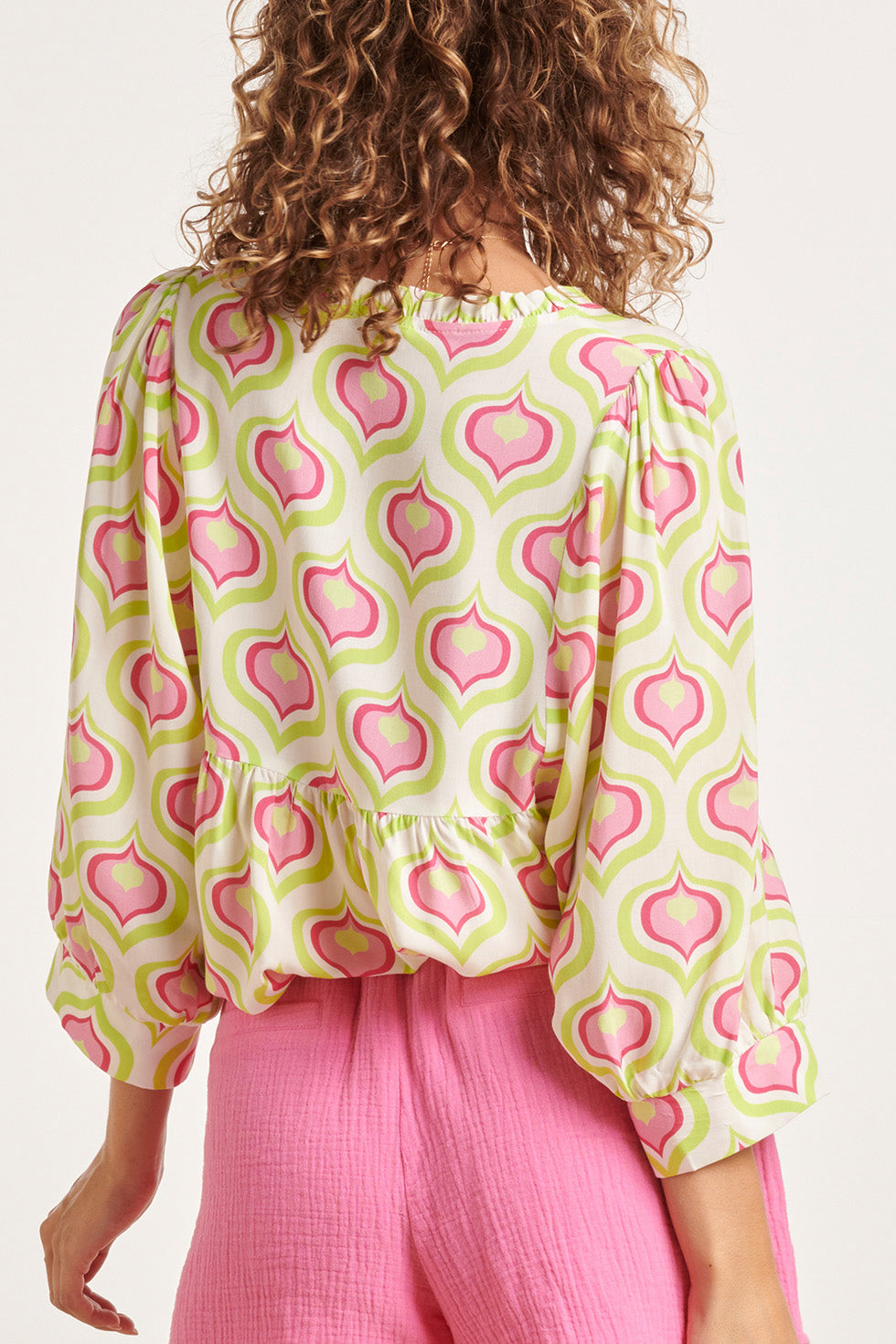 24336 Retro Bedrukte Top | White - Muticolour