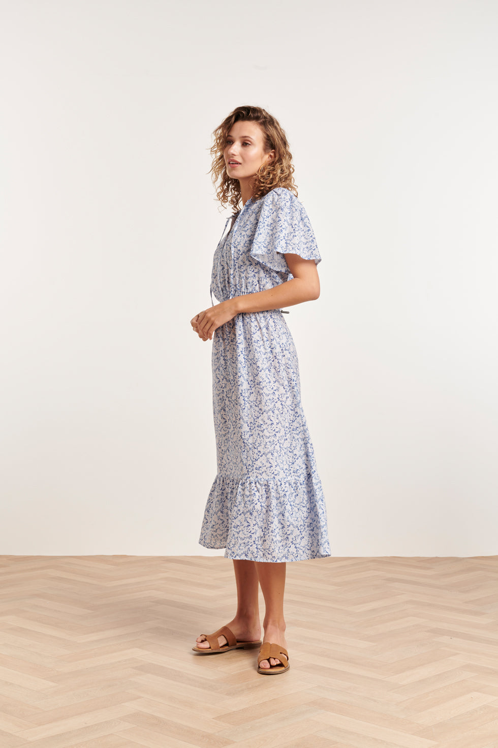 24344 Ditsy Bloemen Midi Jurk | Blue-White