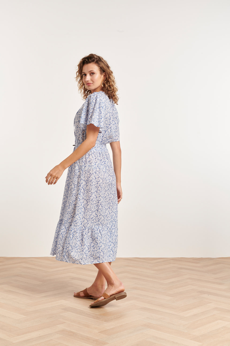 24344 Ditsy Bloemen Midi Jurk | Blue-White