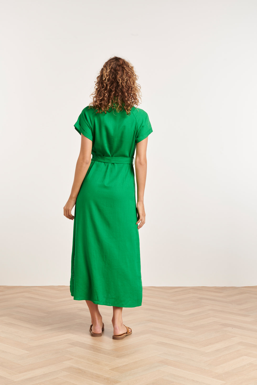 24348 Ademende Zomer Shirtjurk | Green