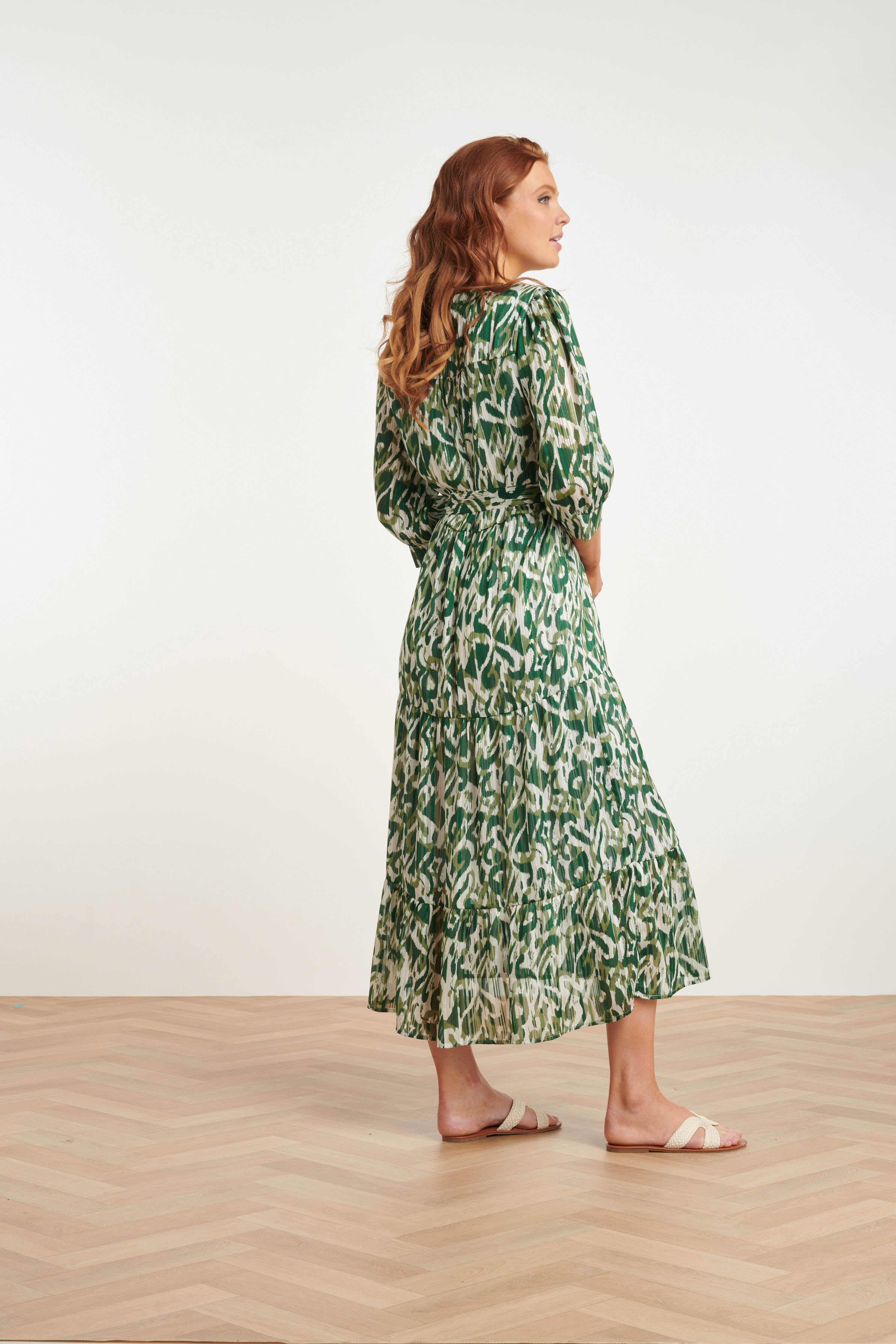24405 Satijnen Maxi Jurk Met Abstracte Print3/4 Mouwen | White-Green