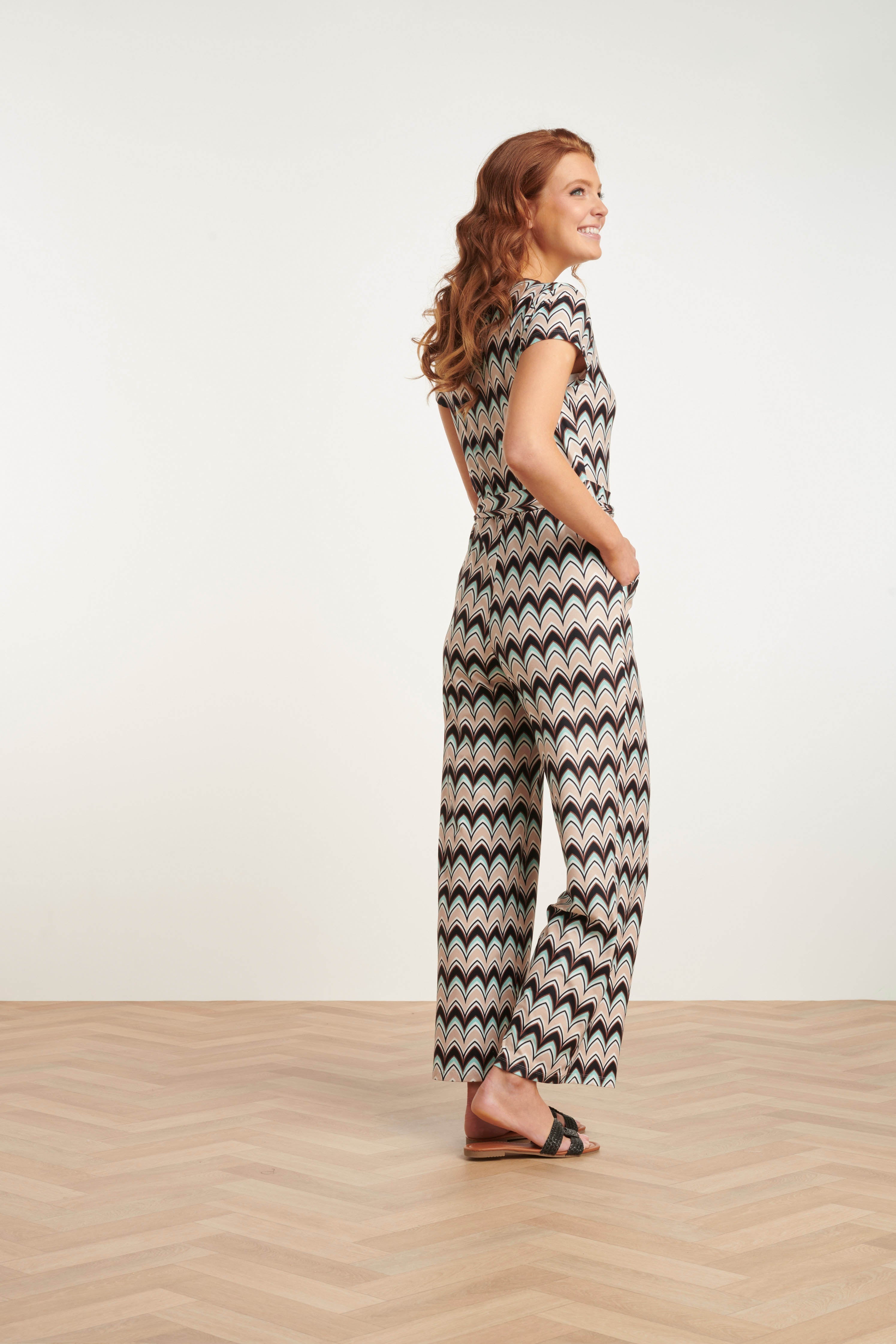 24427 Zachte Stretch Grafische Print Zomer Jumpsuit | Muticolour