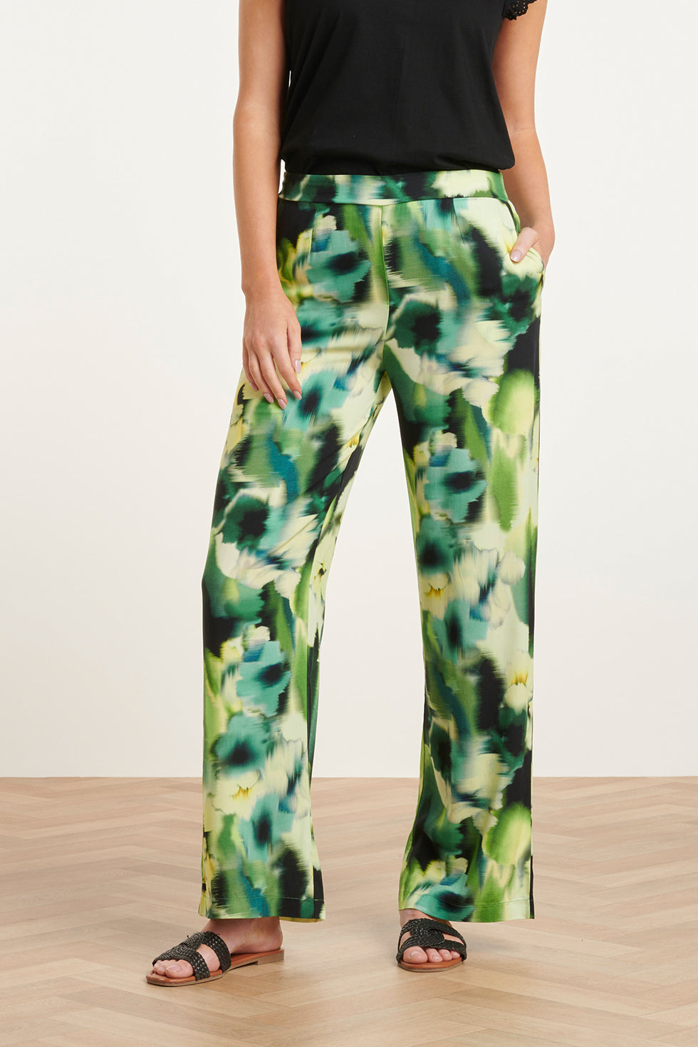 24428 Mashed Lemon Zomer Wijde Broek Met Abstracte Bloemenprint - Tinten | Black-Yellow