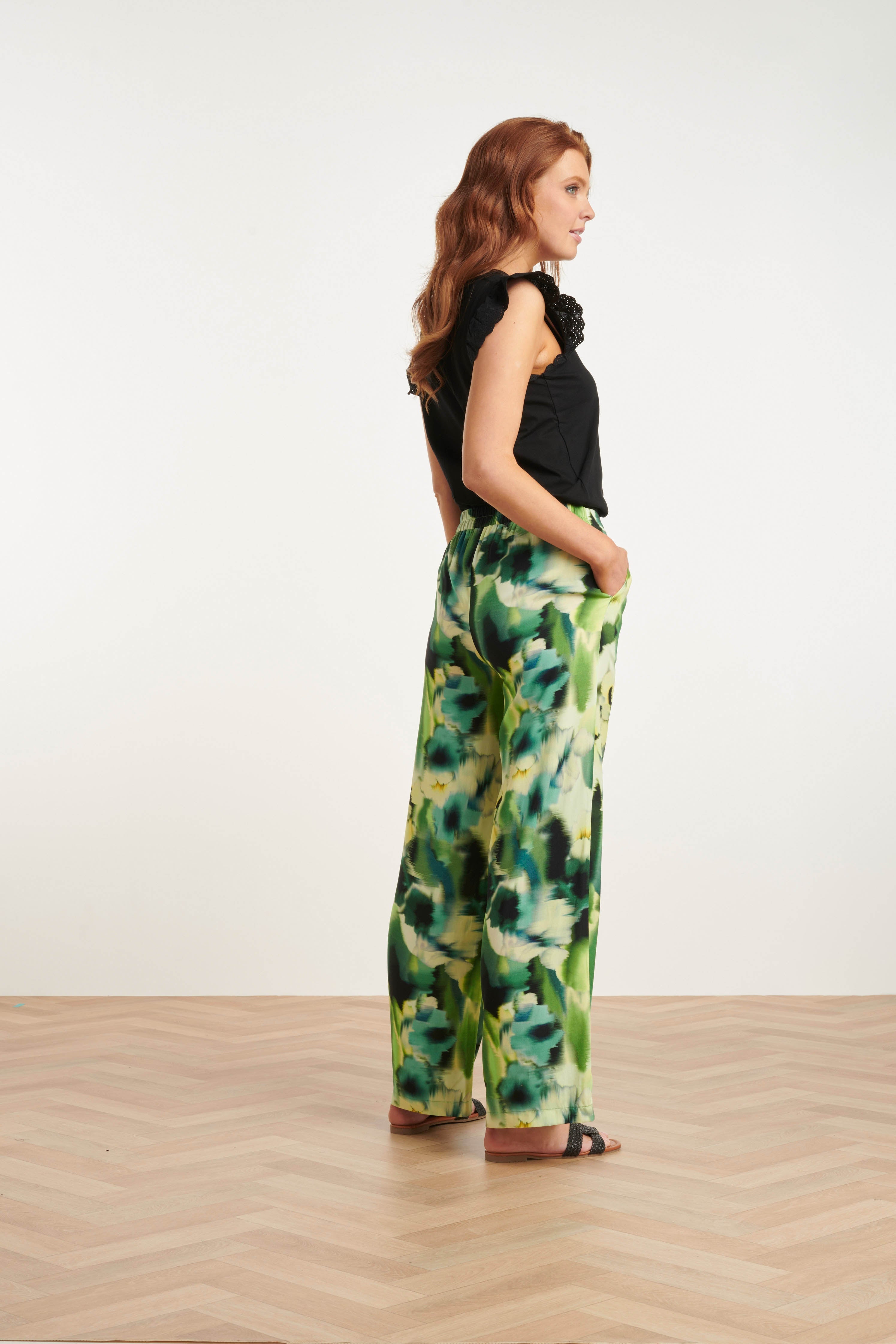 24428 Mashed Lemon Zomer Wijde Broek Met Abstracte Bloemenprint - Tinten | Black-Yellow