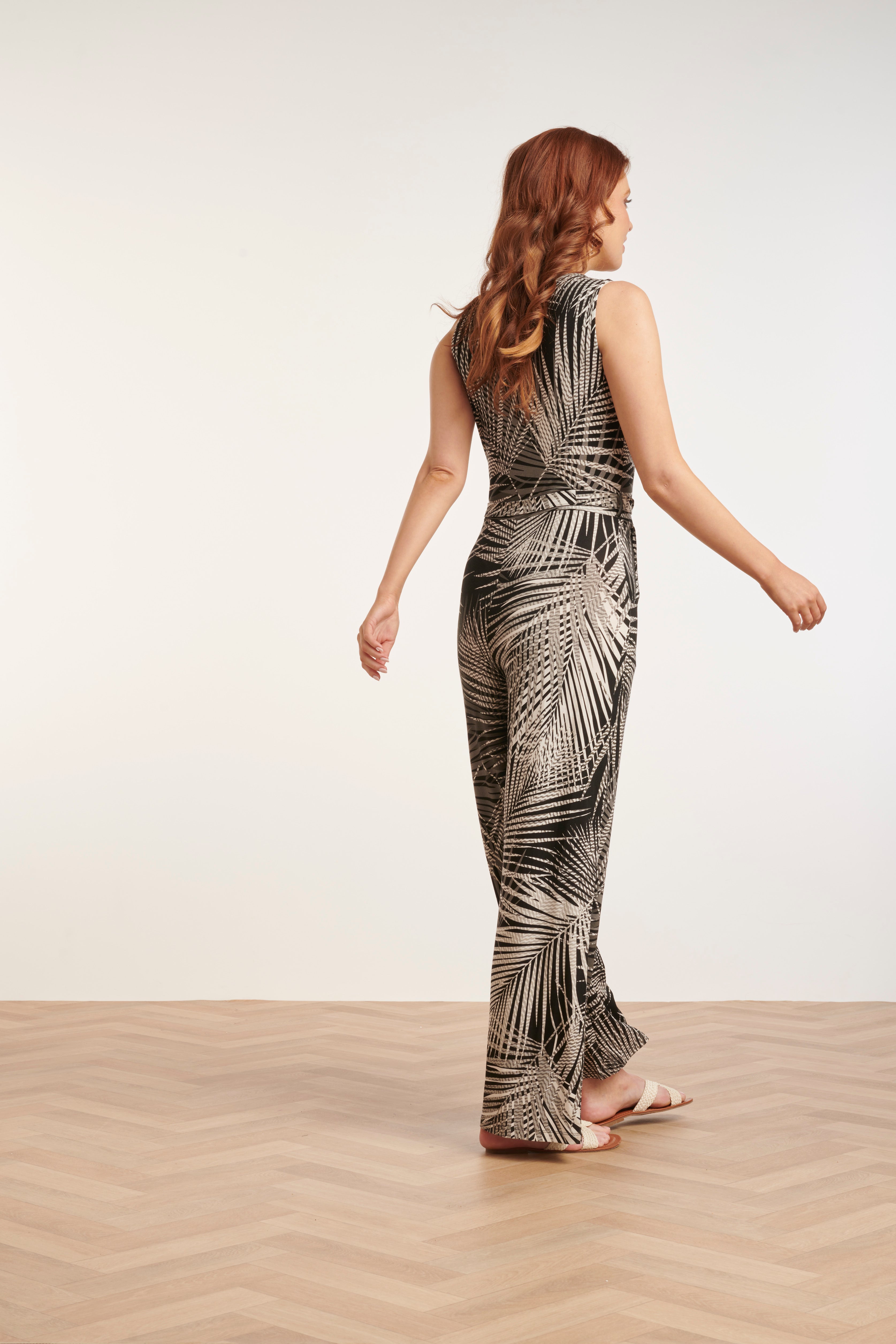 24441 Zacht Stretchy Donkerbladig Jumpsuit | Black-White