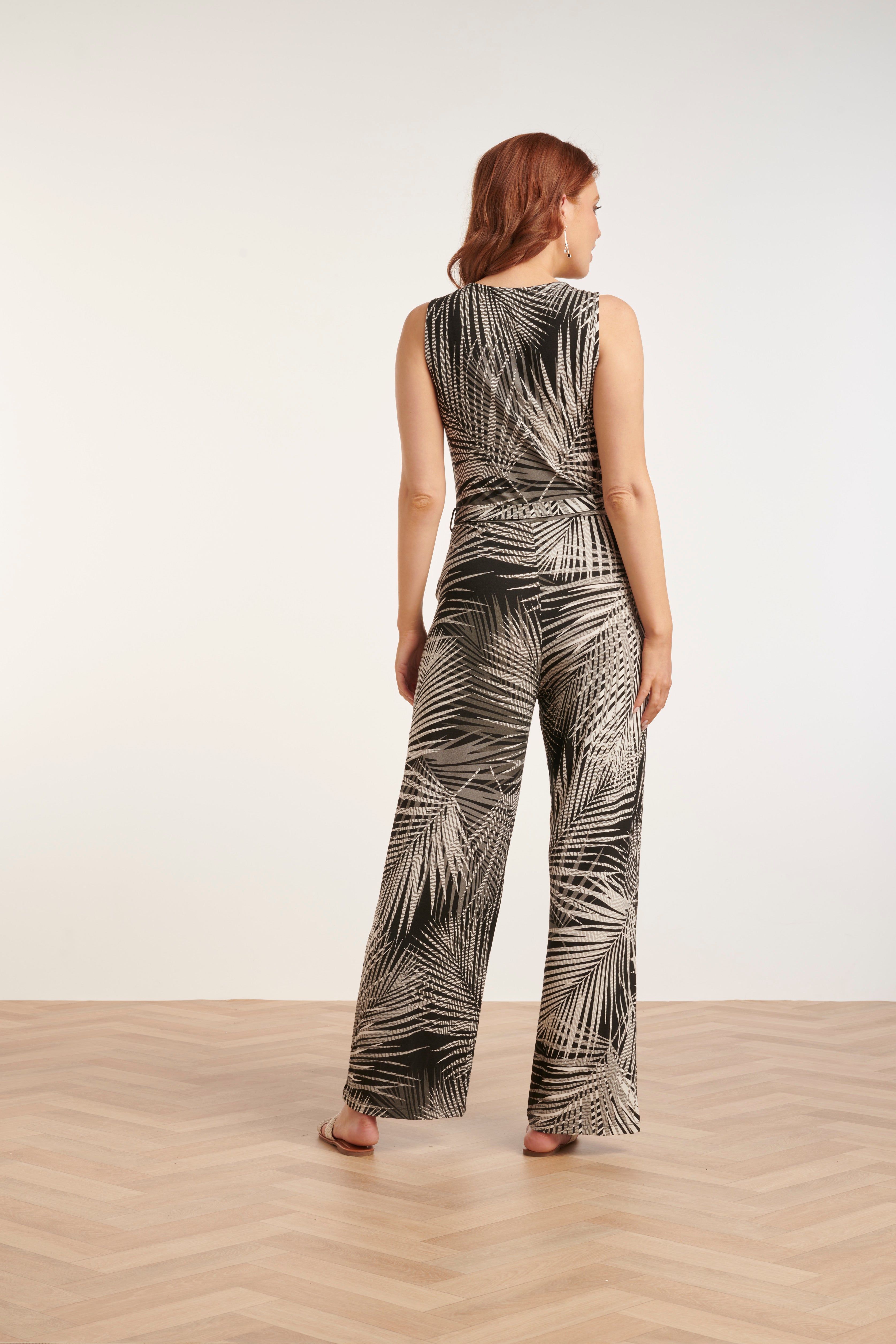 24441 Zacht Stretchy Donkerbladig Jumpsuit | Black-White