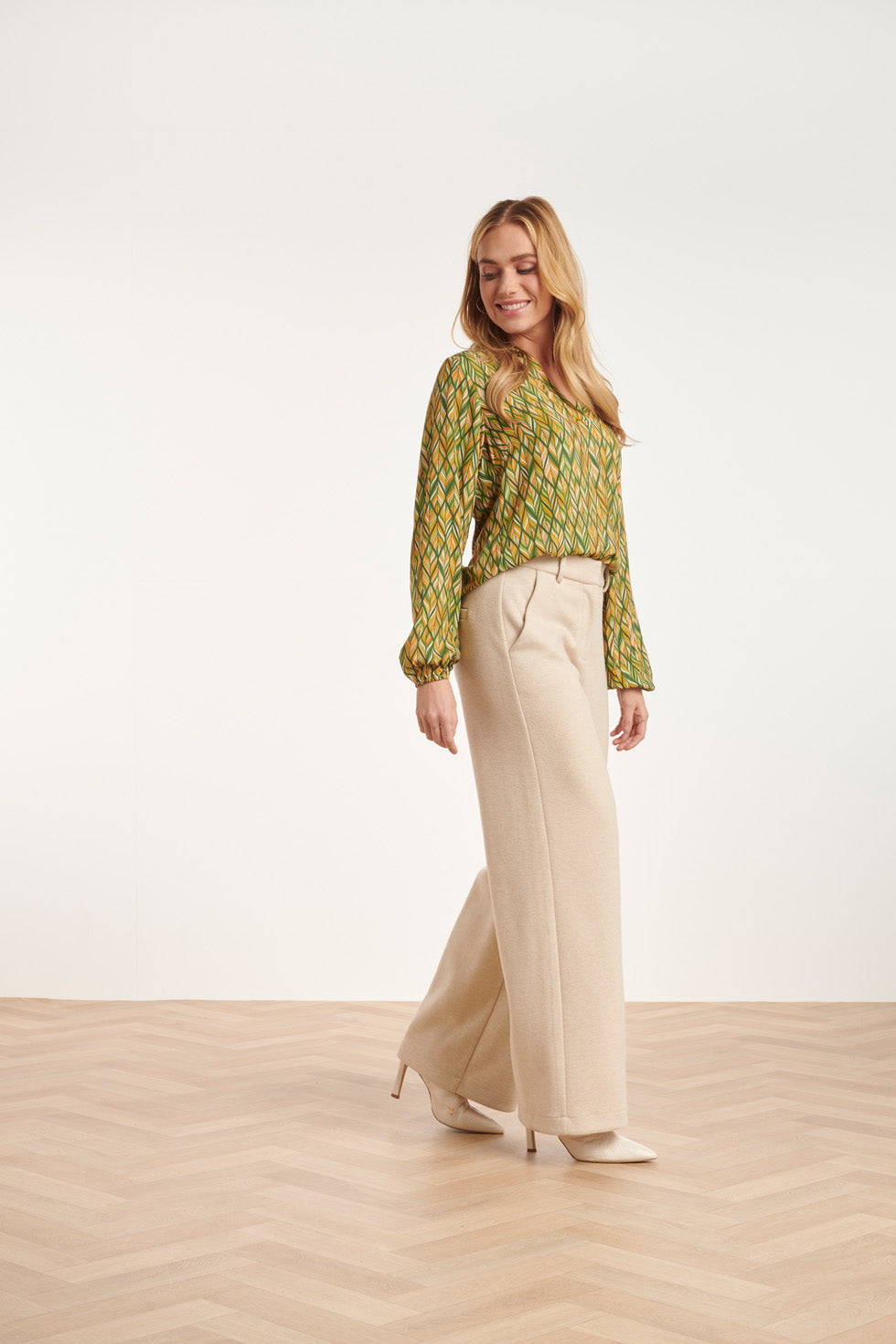 24521 Bladeren Print Top | Green-Multicolour