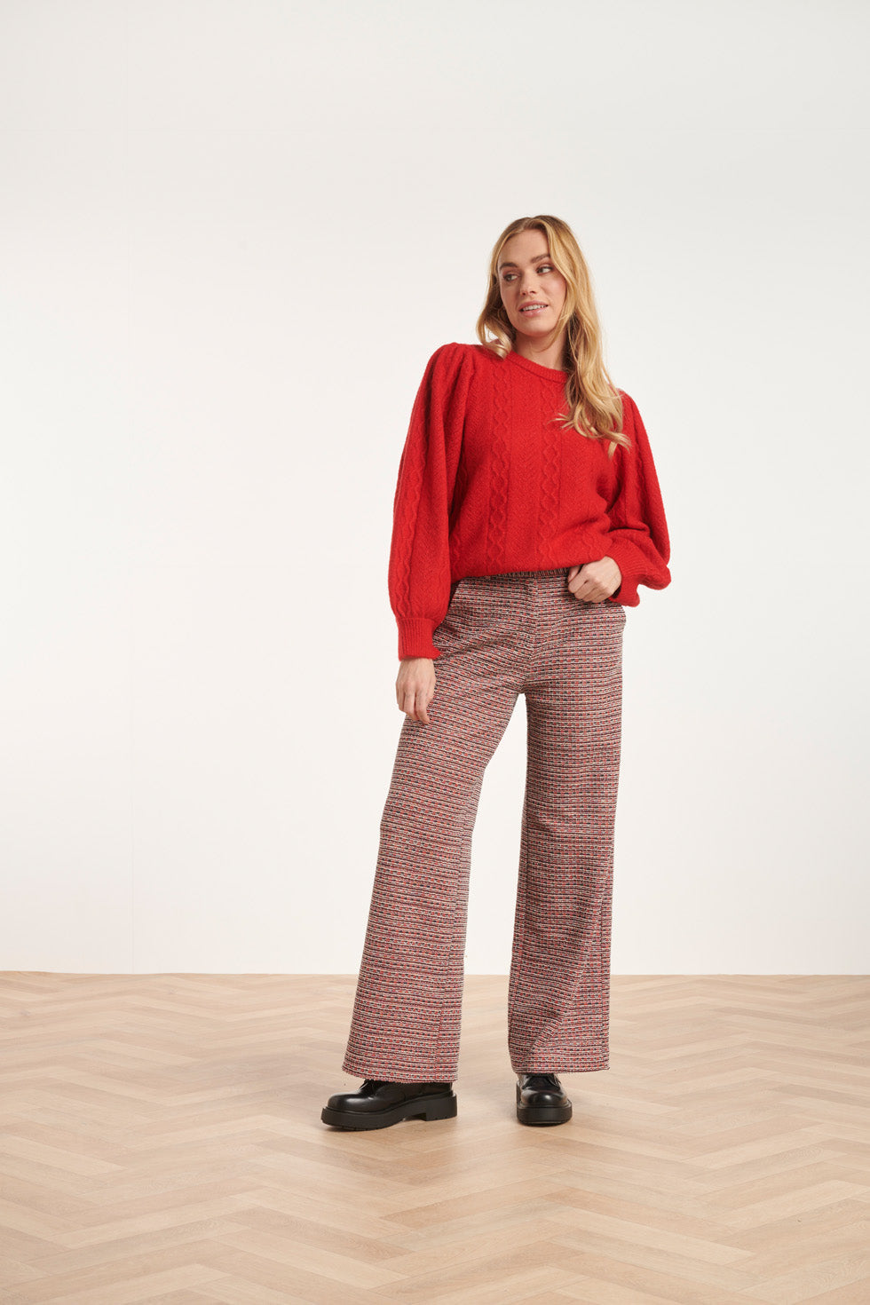 24572 Veele Textuur Broek | Red - Muticolour