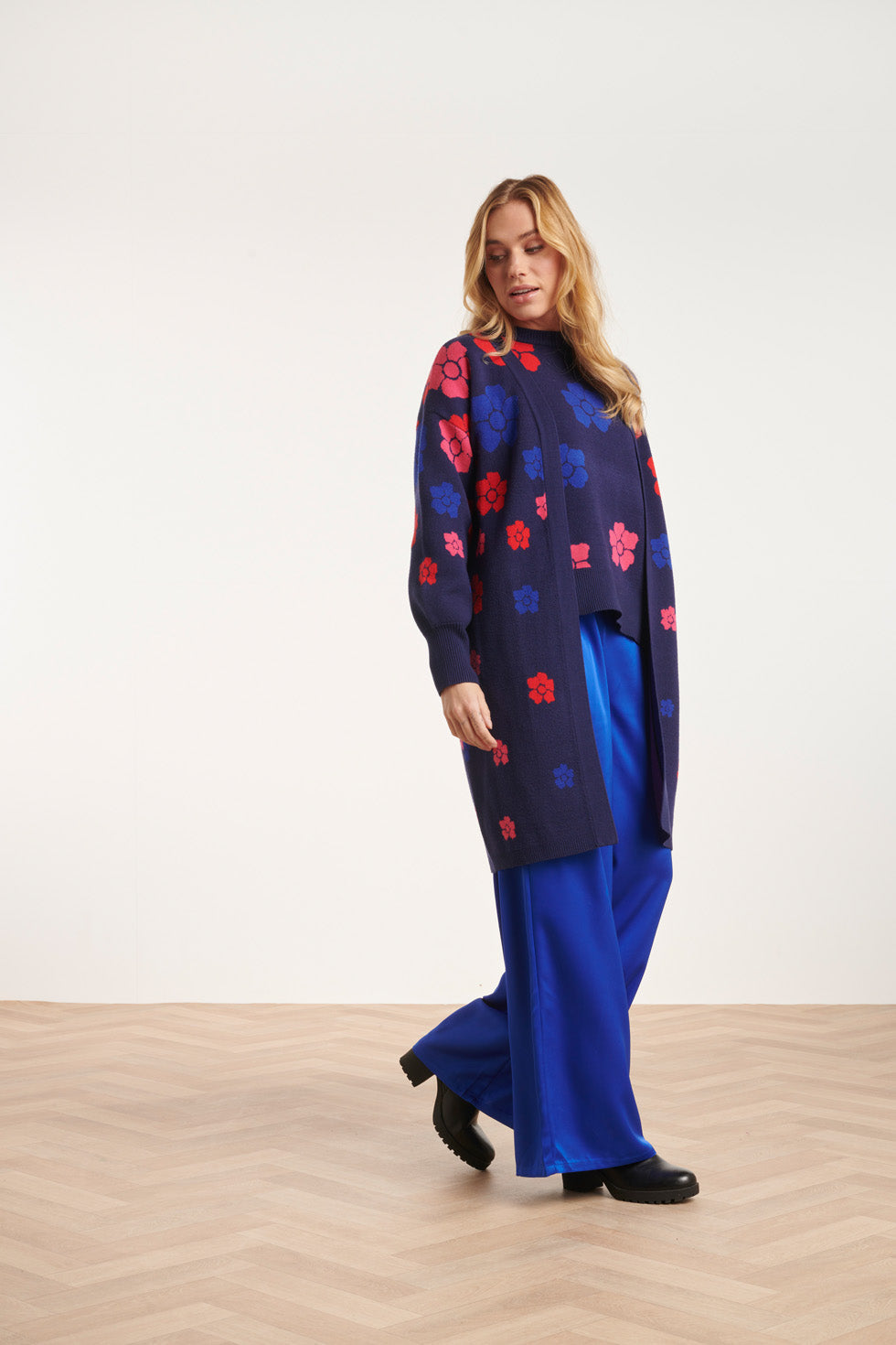 24600 Gebreide Lange Cardigan Met Bloemenprint | Navy - Muticolour