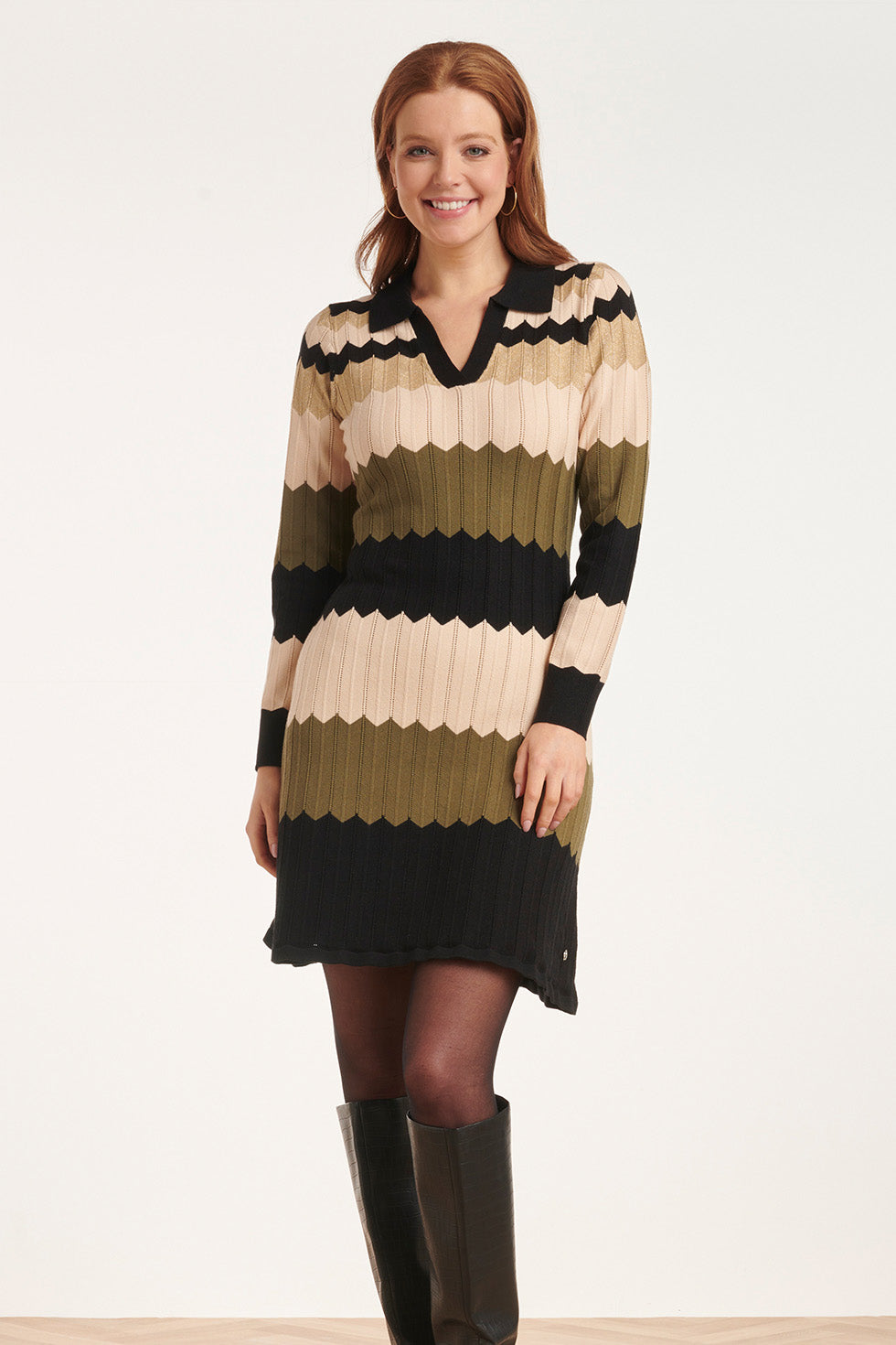 24610 Neutrale Zig-Zag Gebreide Jurk | Sand - Muticolour