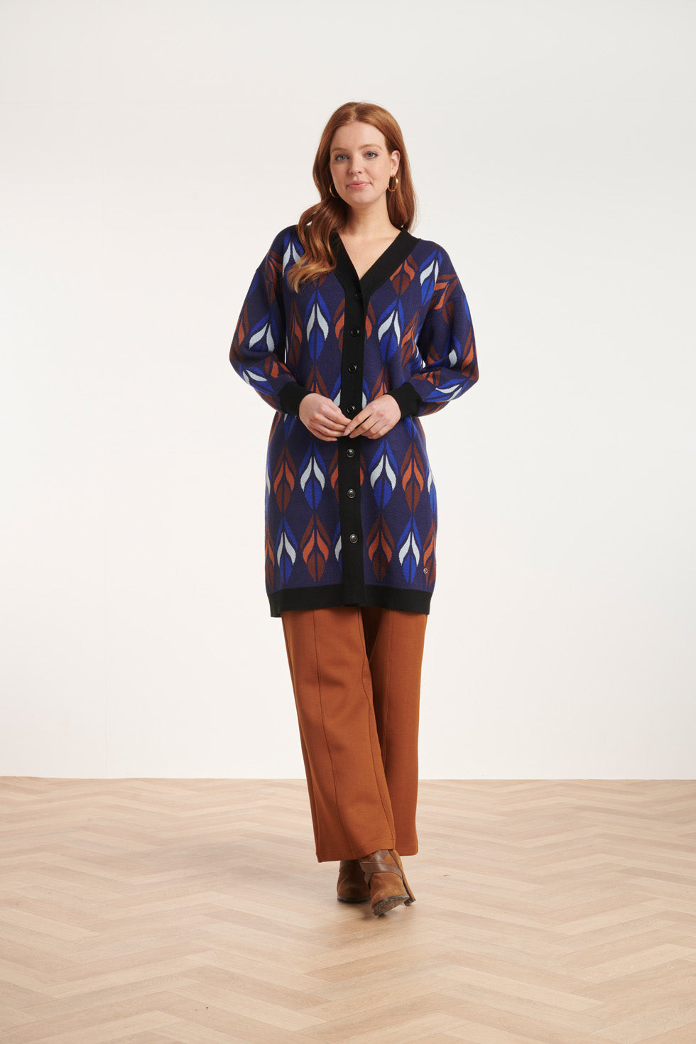24613 Gebreide Vest Met Bladeren Print | Blue-Brown